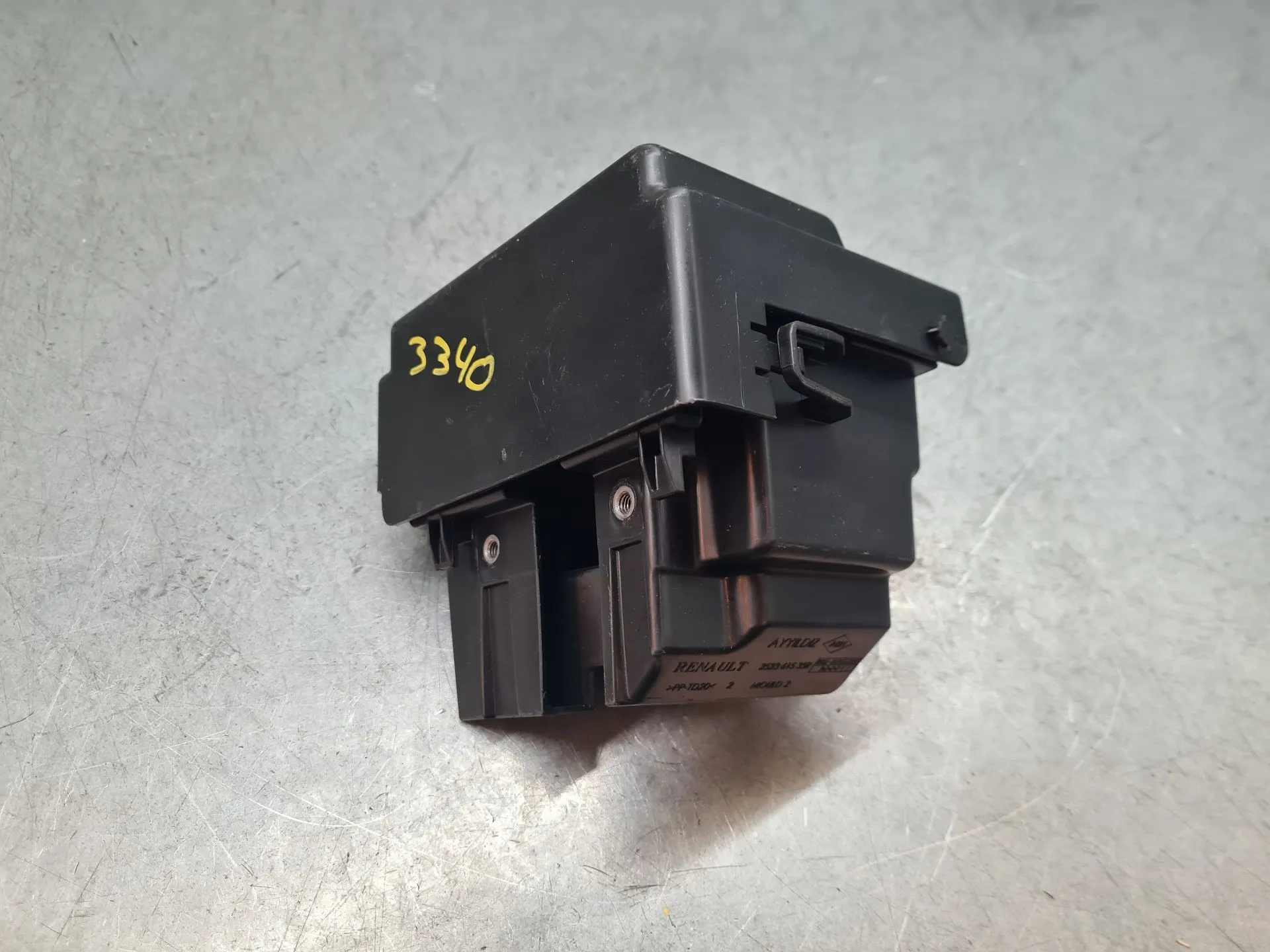 Involúcro / Carcaça dos Fusíveis DACIA Duster III (P1310) Imagem-4