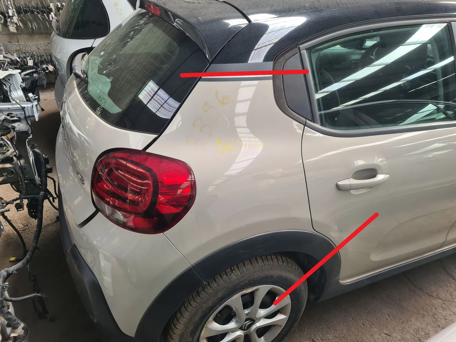 Pannello posteriore destro CITROËN C3 III (SX)