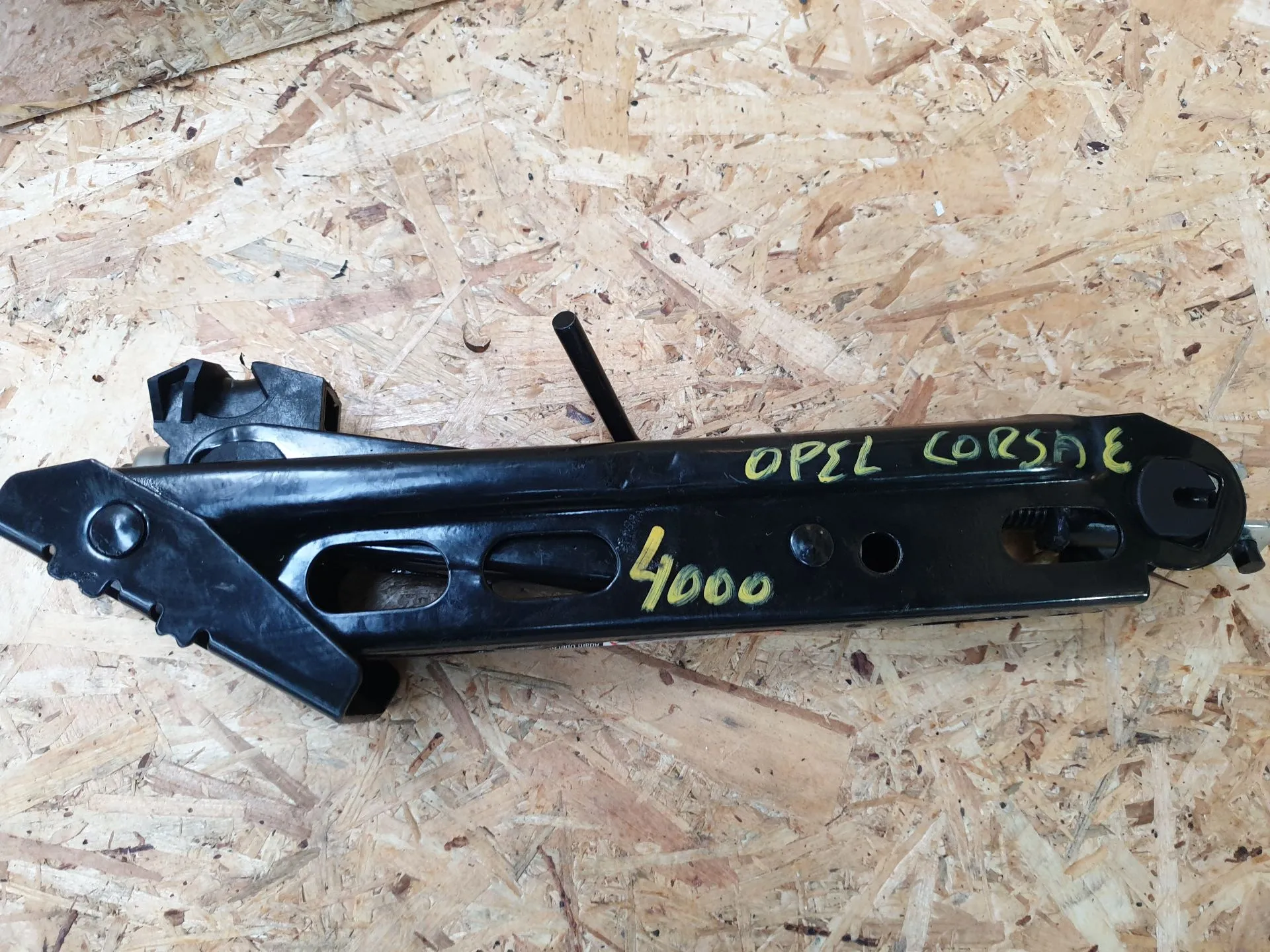 Macaco OPEL Corsa E Imagem-1