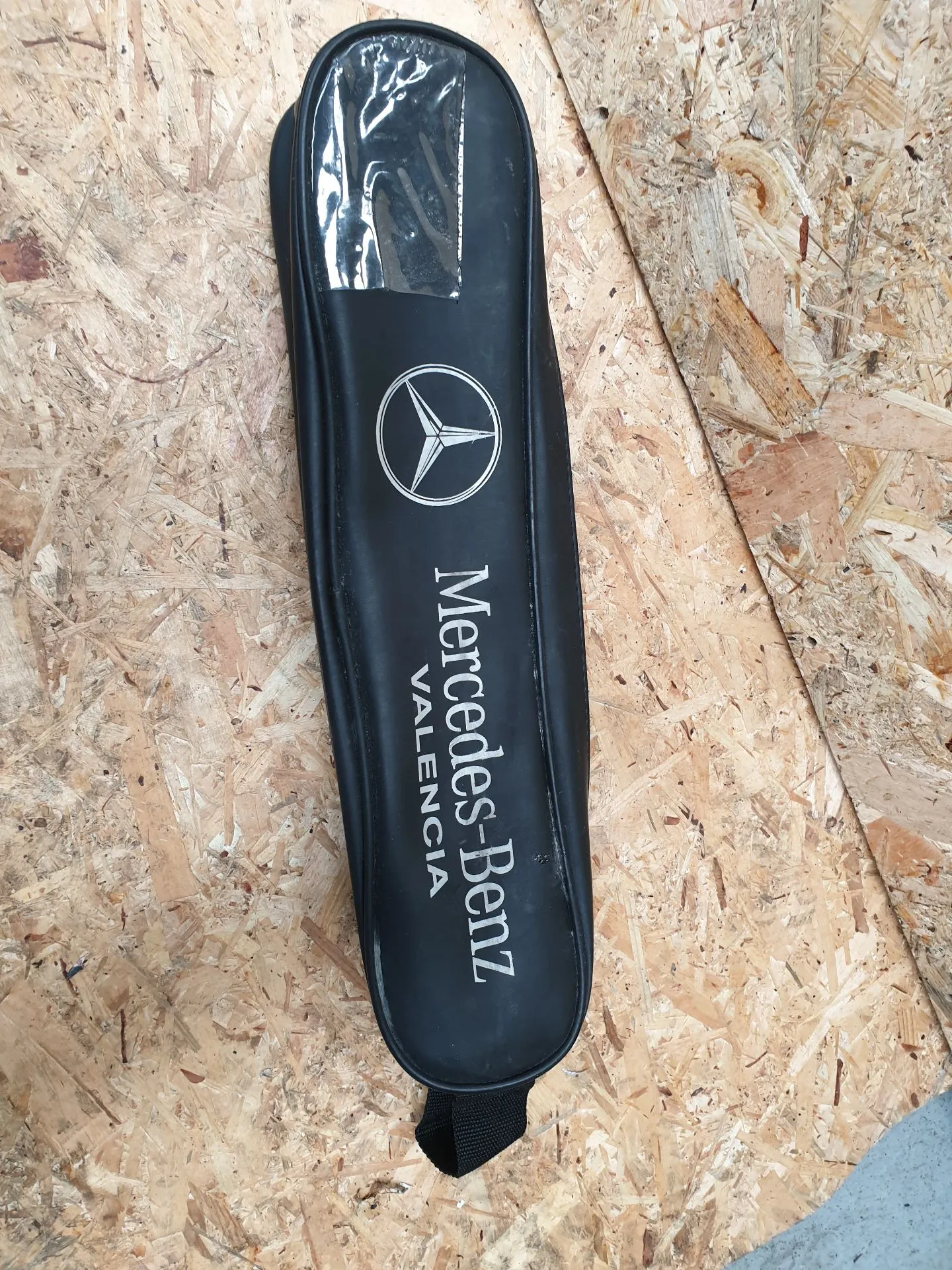 Warning triangle MERCEDES-BENZ CLA Shooting Brake (X117) Imagem-4