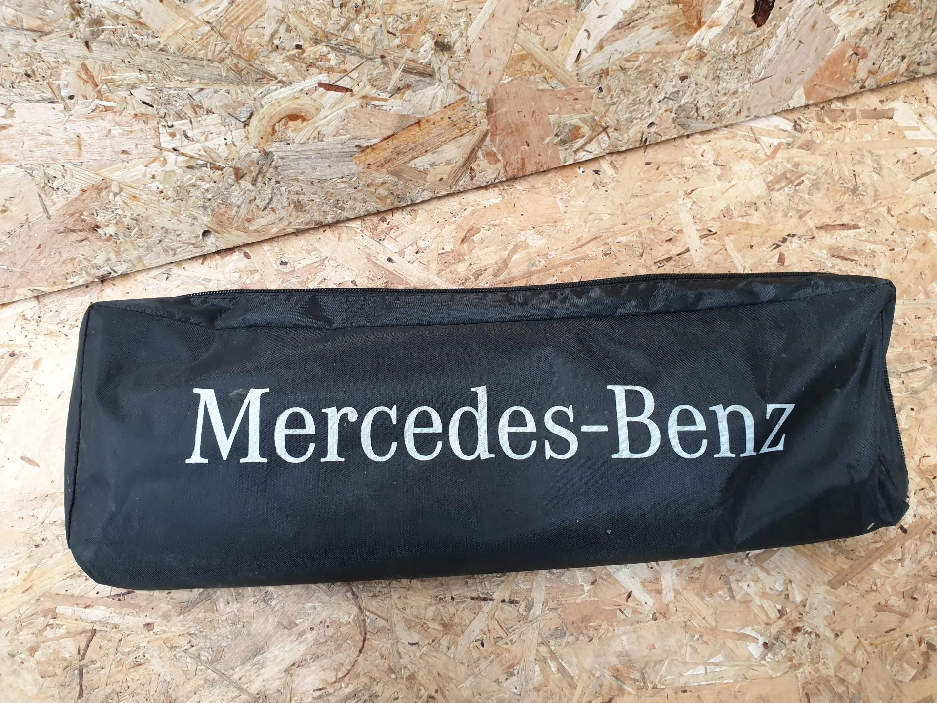 Warning triangle MERCEDES-BENZ Vito (W447) Imagem-2