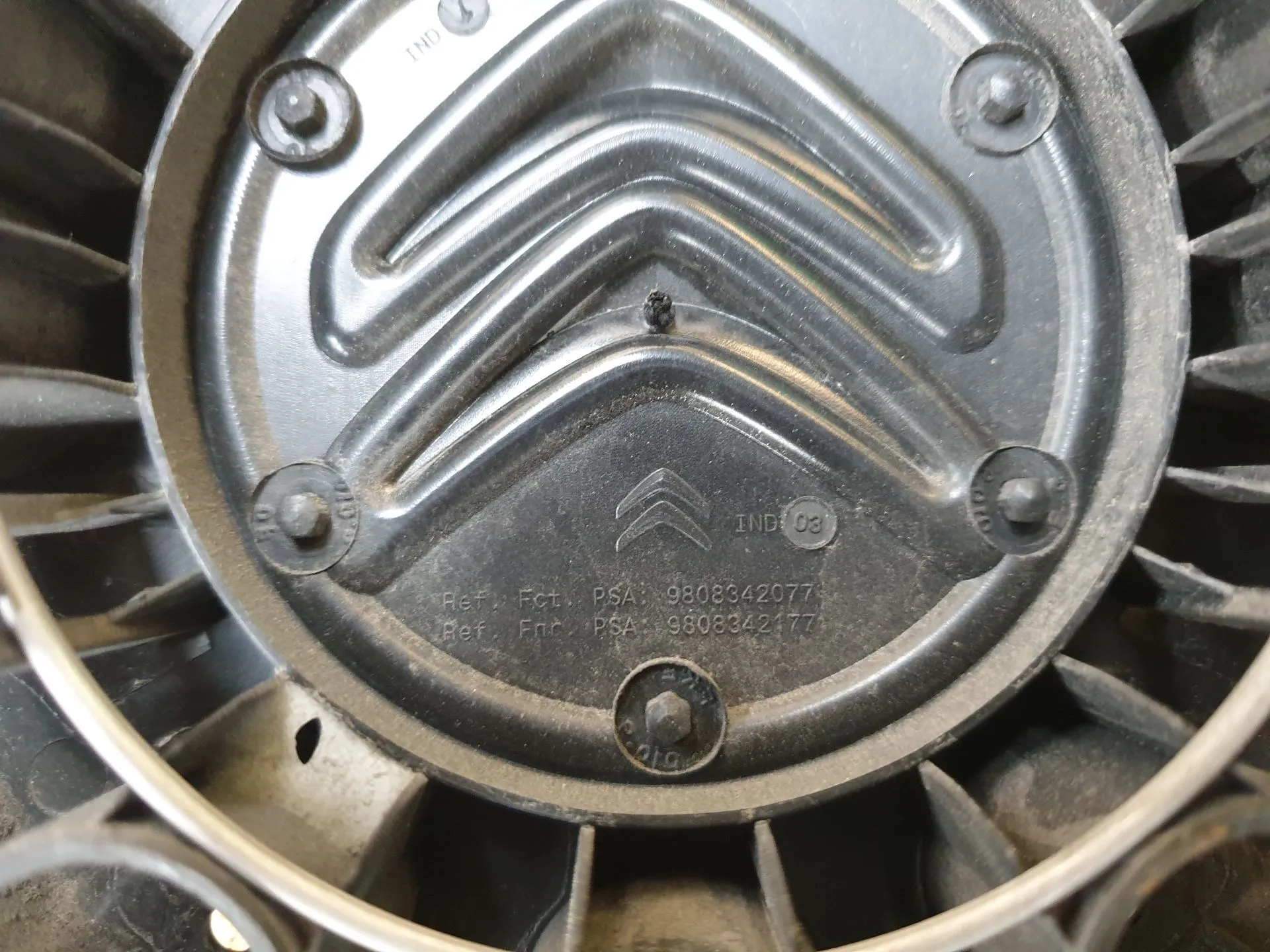 Conjunto Centros / Tampos de Jante CITROËN Berlingo Van (K9) Imagem-2