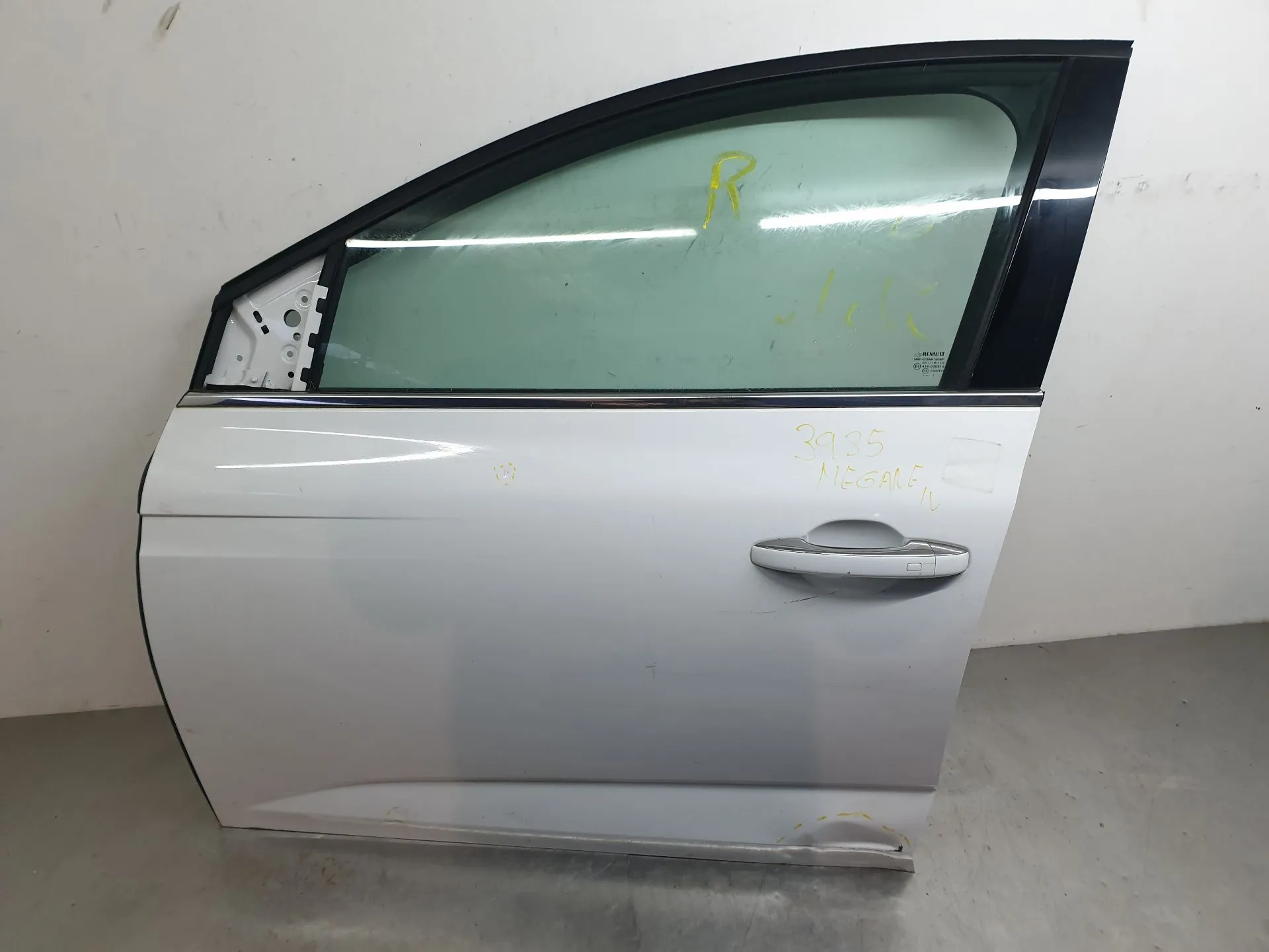 Porta anteriore sinistra RENAULT Megane IV (B9A/M_)