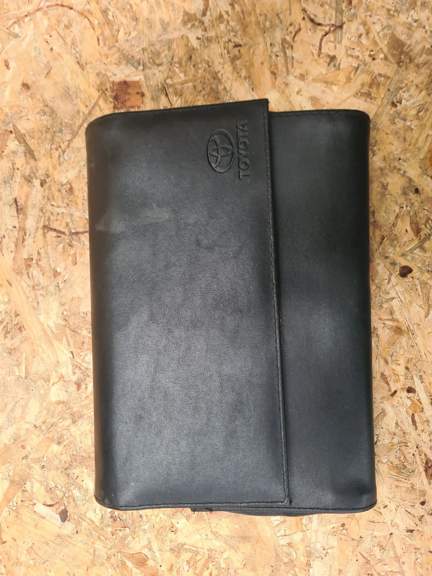 Borsa con manuale dell’utente del veicolo TOYOTA Corolla Touring Sports (_E21_)