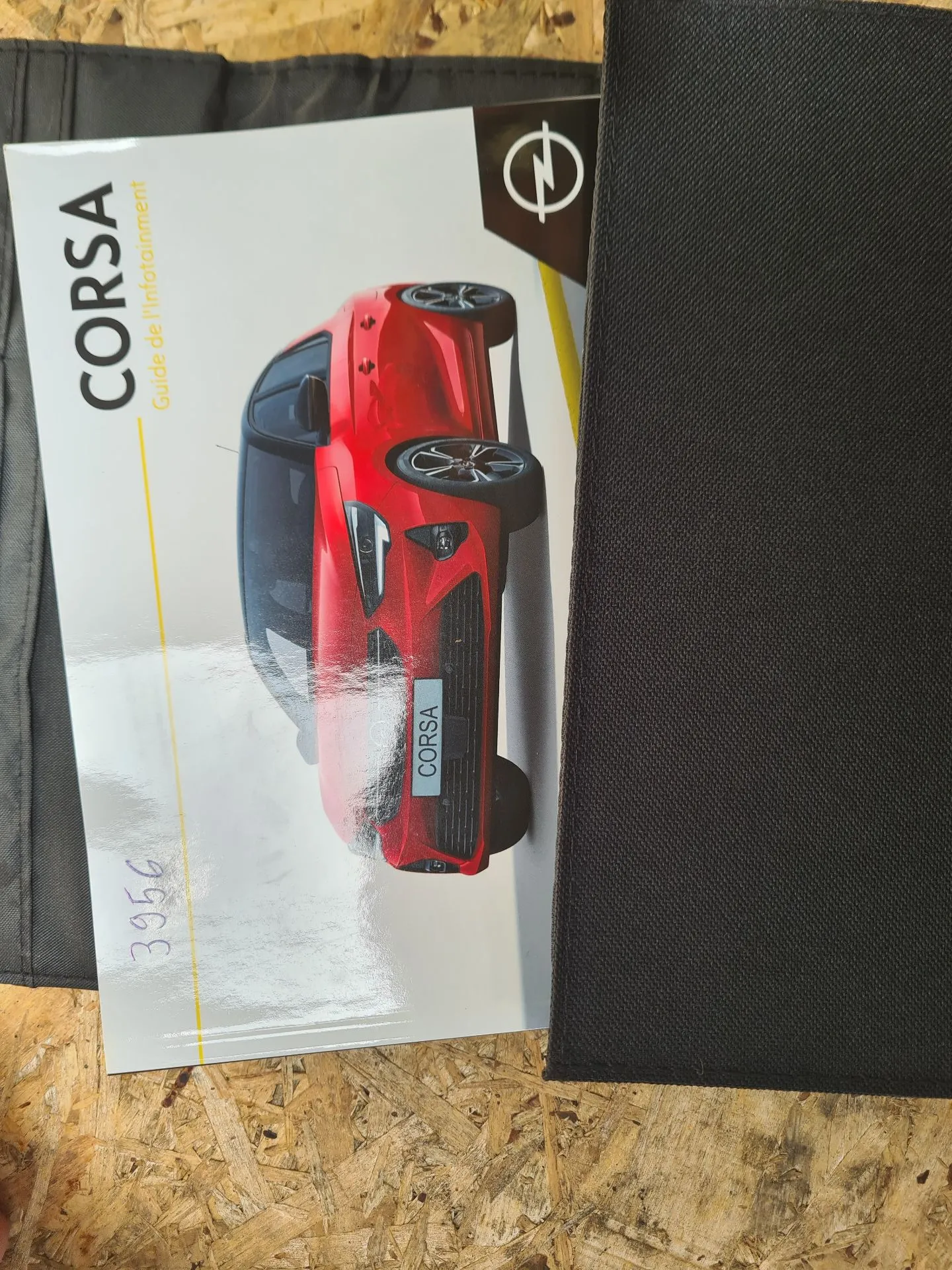 Borsa con manuale dell’utente del veicolo OPEL Corsa F Imagem-1