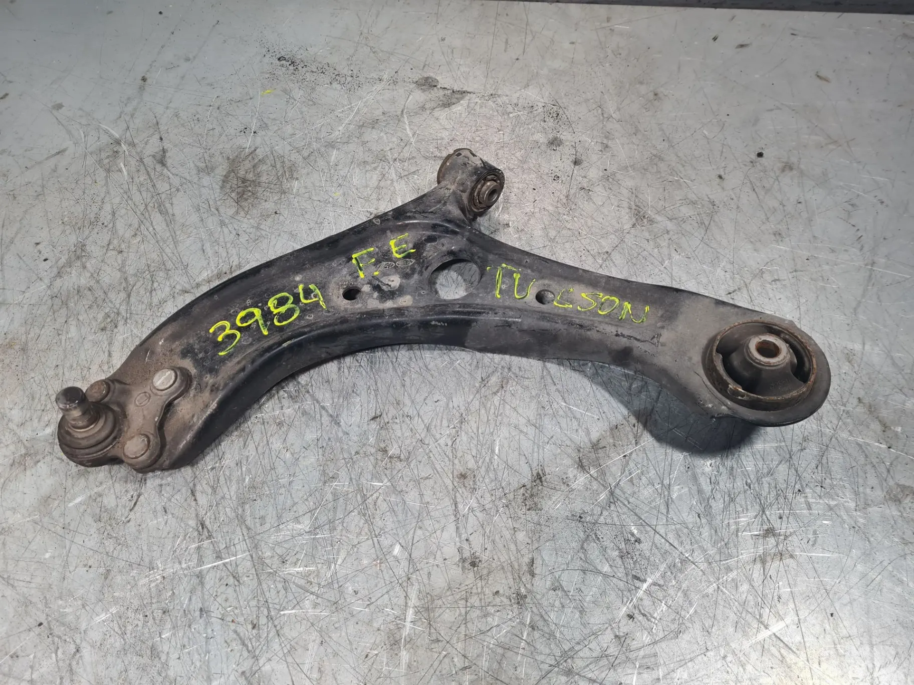 Braccio di sospensione anteriore sinistro HYUNDAI Tucson (TL)