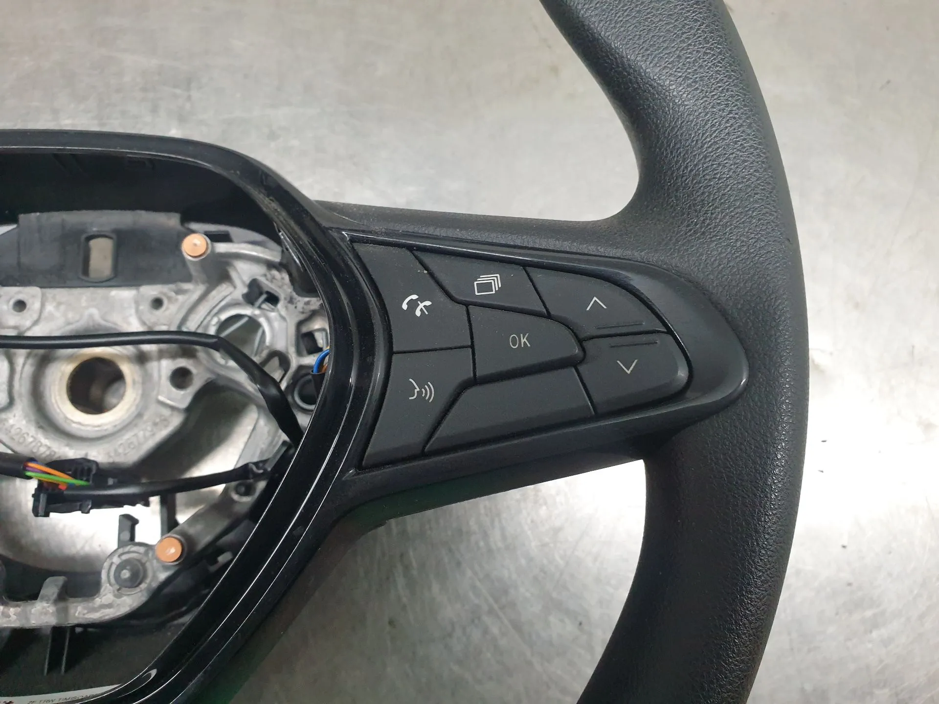 Volante RENAULT Clio V (BF_) Imagem-2