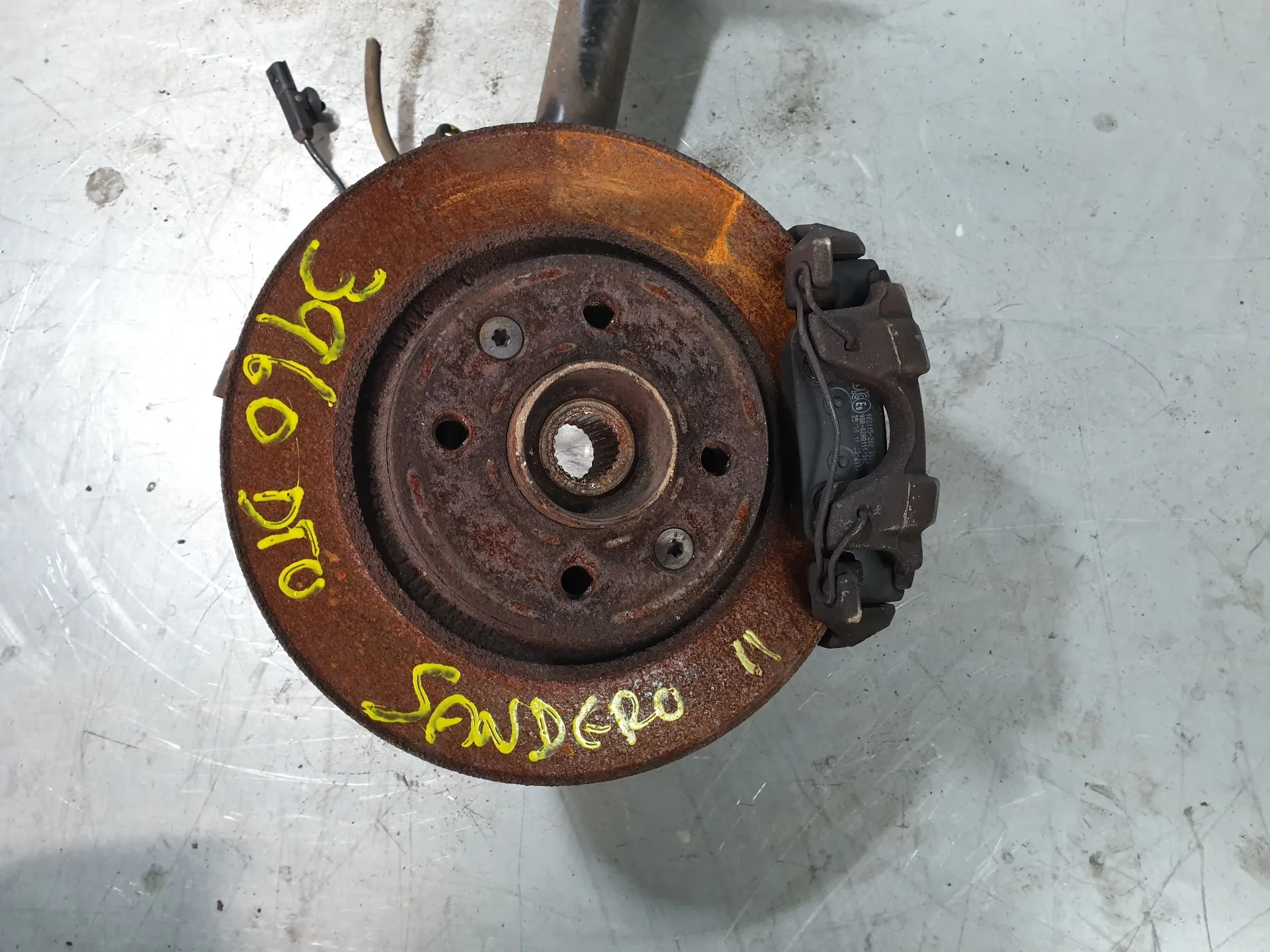 Fusello anteriore destro DACIA Sandero II (5S_)