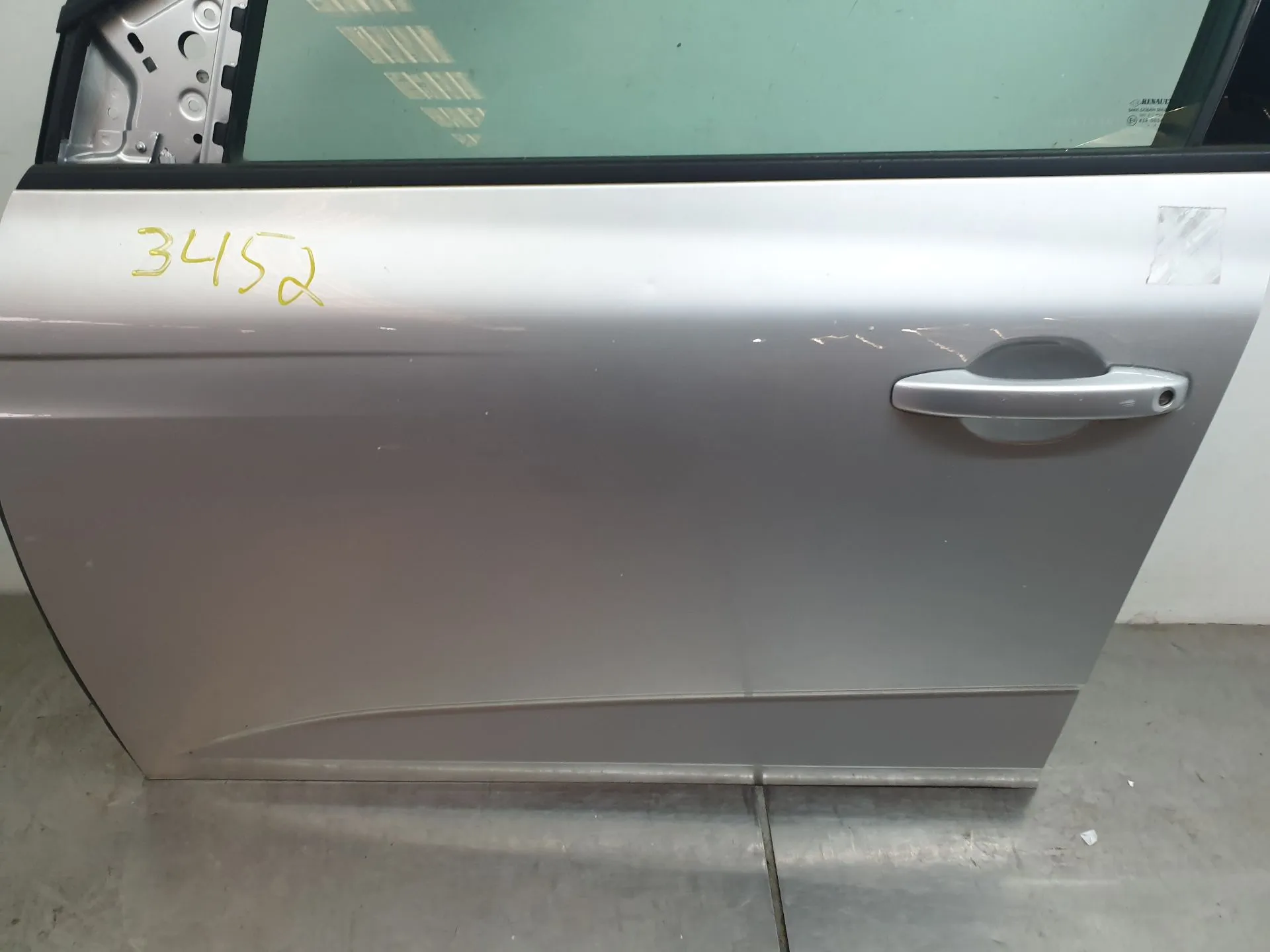 Left front Door RENAULT Megane IV (B9A/M_) Imagem-1