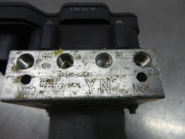 ABS TOYOTA Auris Hatchback (_E18_) Imagem-2