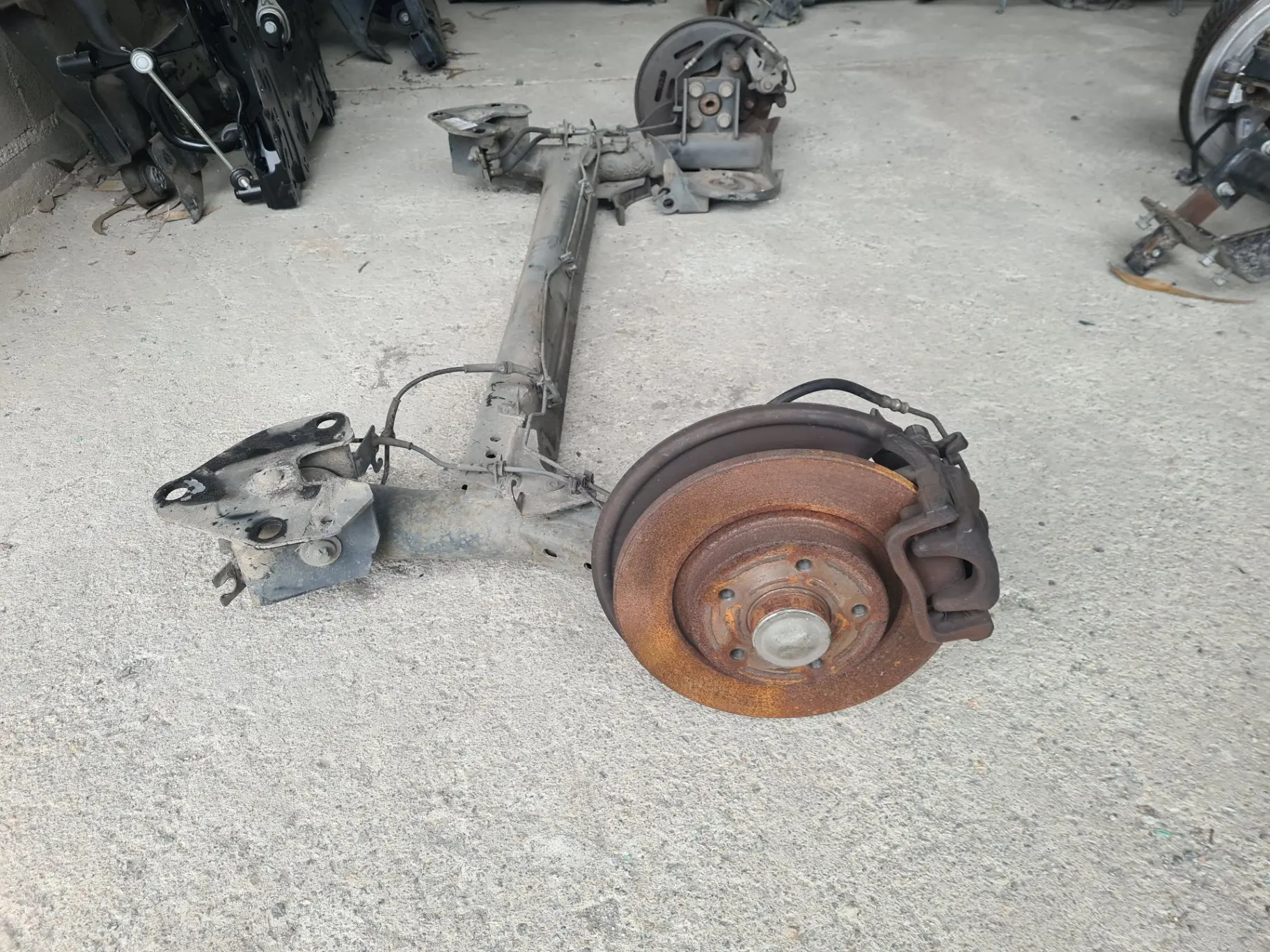 Eixo traseiro discos RENAULT Kangoo Express (FW0/1_) Imagem-2