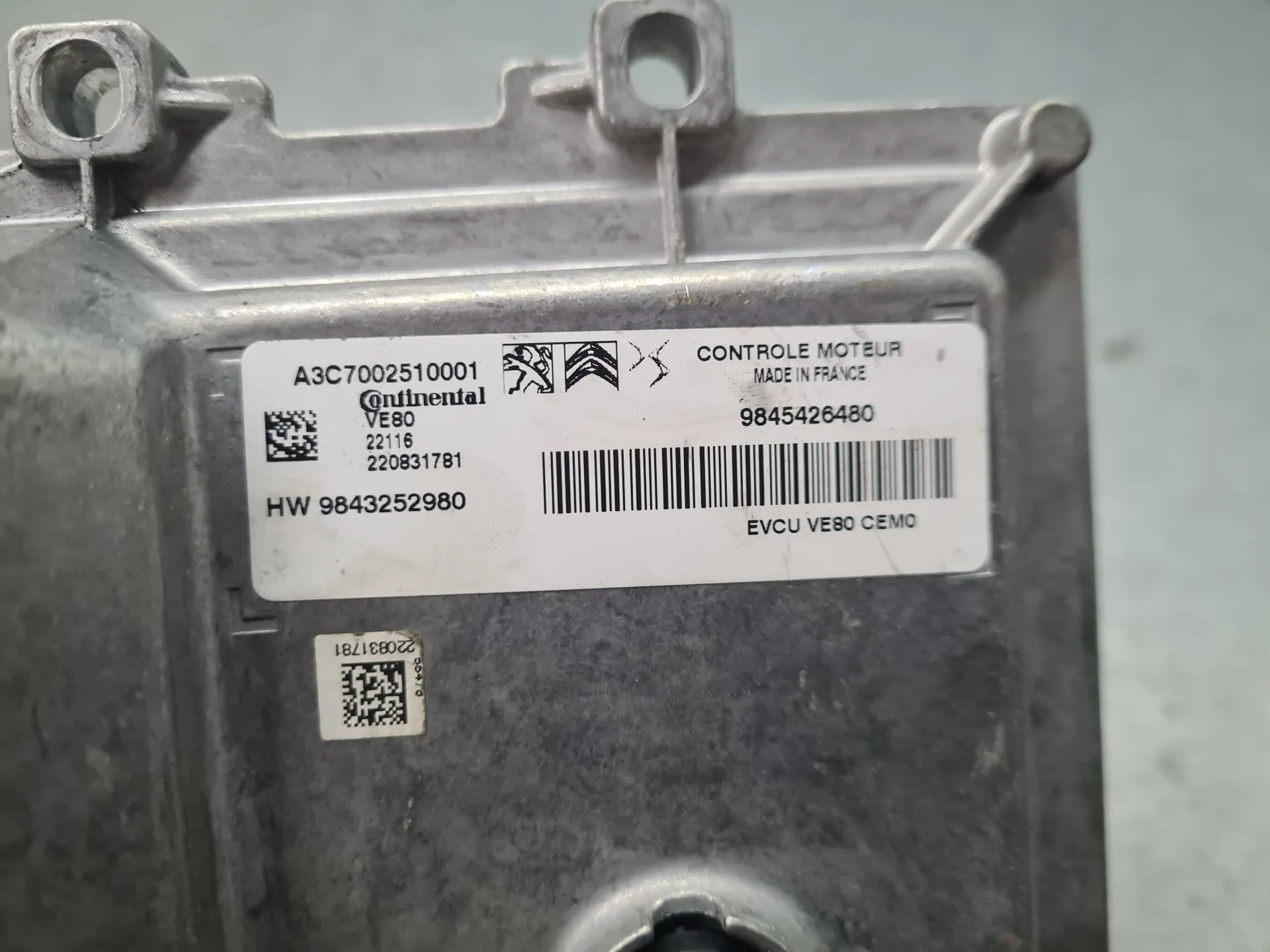 Centralina motor / ECU PEUGEOT 208 II Imagem-3