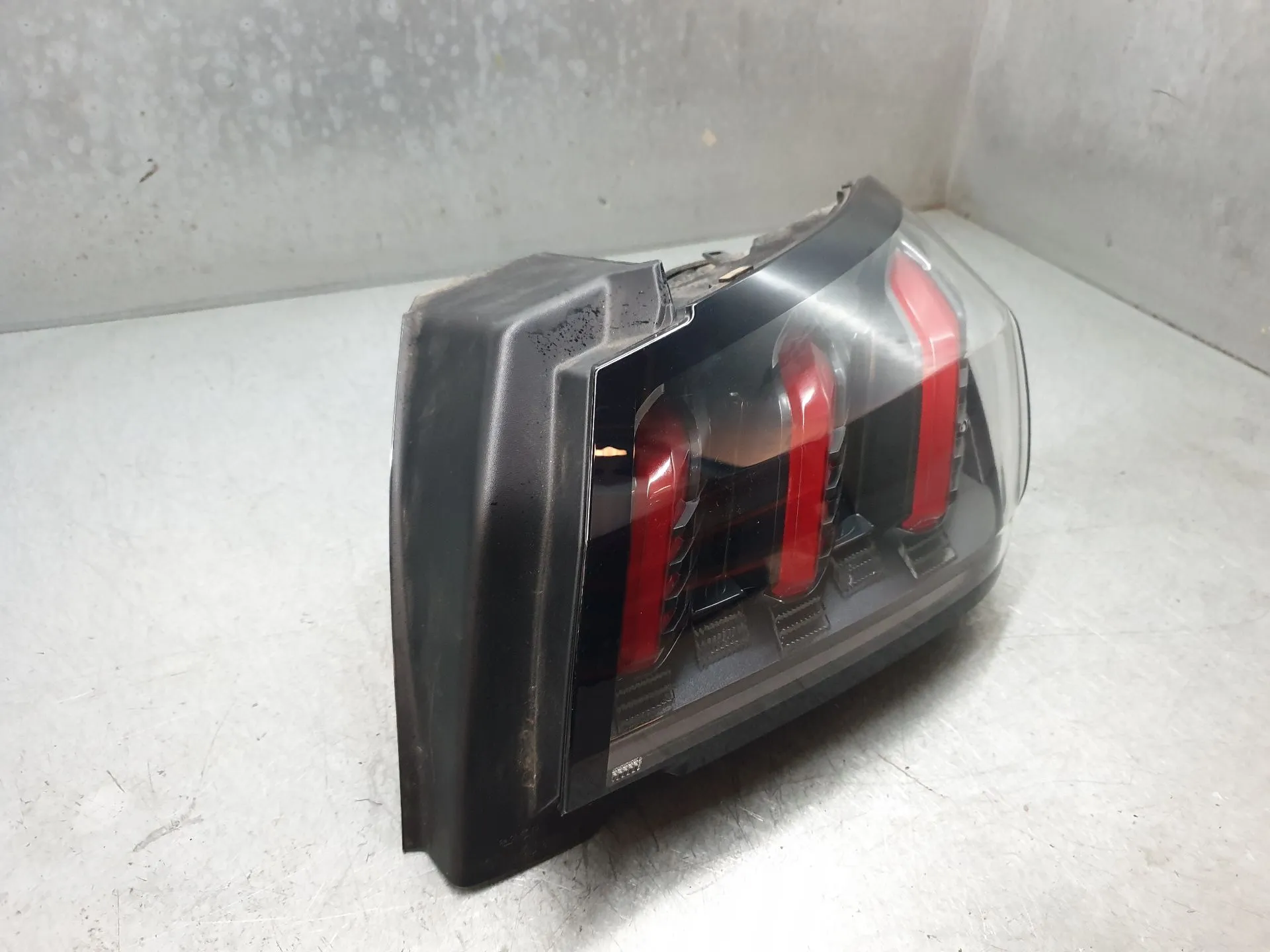 Right Tail light PEUGEOT 208 II Imagem-2