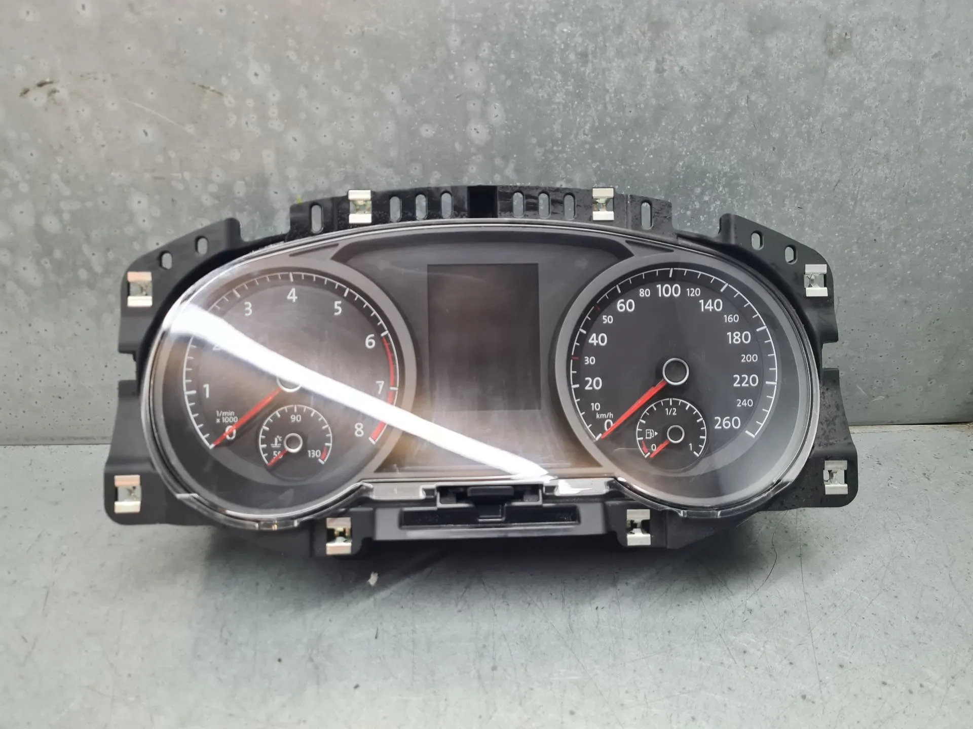 Quadrante / painel de instrumentos VOLKSWAGEN Golf VII (5G1, BQ1, BE1, BE2)