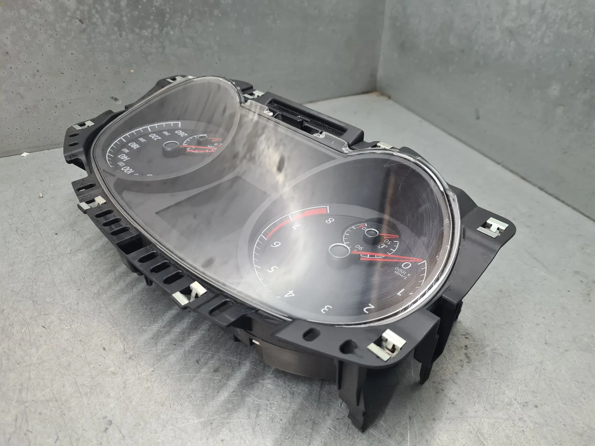 Quadrante / painel de instrumentos VOLKSWAGEN Golf VII (5G1, BQ1, BE1, BE2) Imagem-2