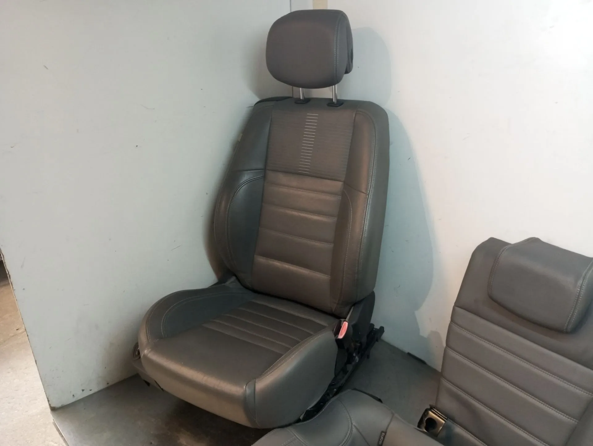 Banco frente direito RENAULT Laguna Coupé (DT0/1)