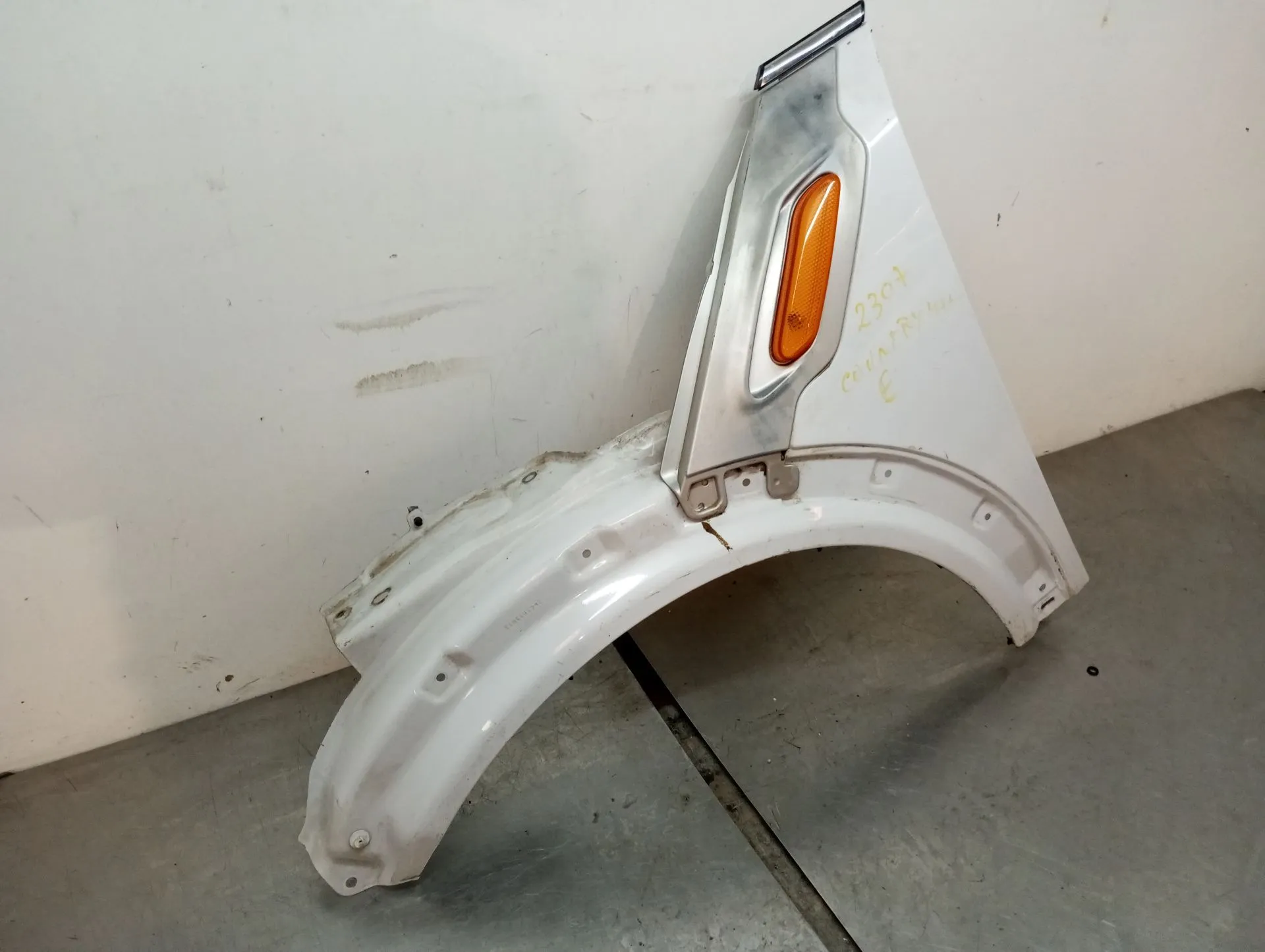 Guardabarros izquierdo MINI Mini Countryman (R60) Imagem-1