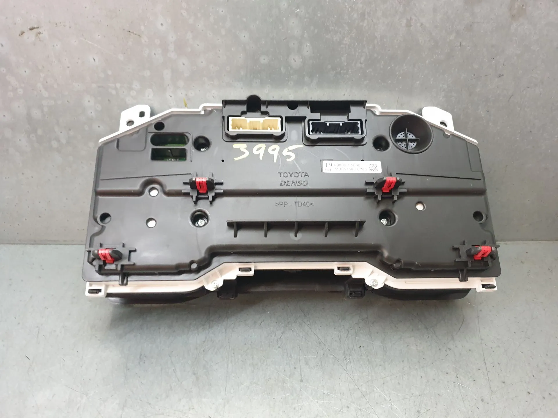 Quadrante / painel de instrumentos TOYOTA Yaris Cross (MXP_) Imagem-6