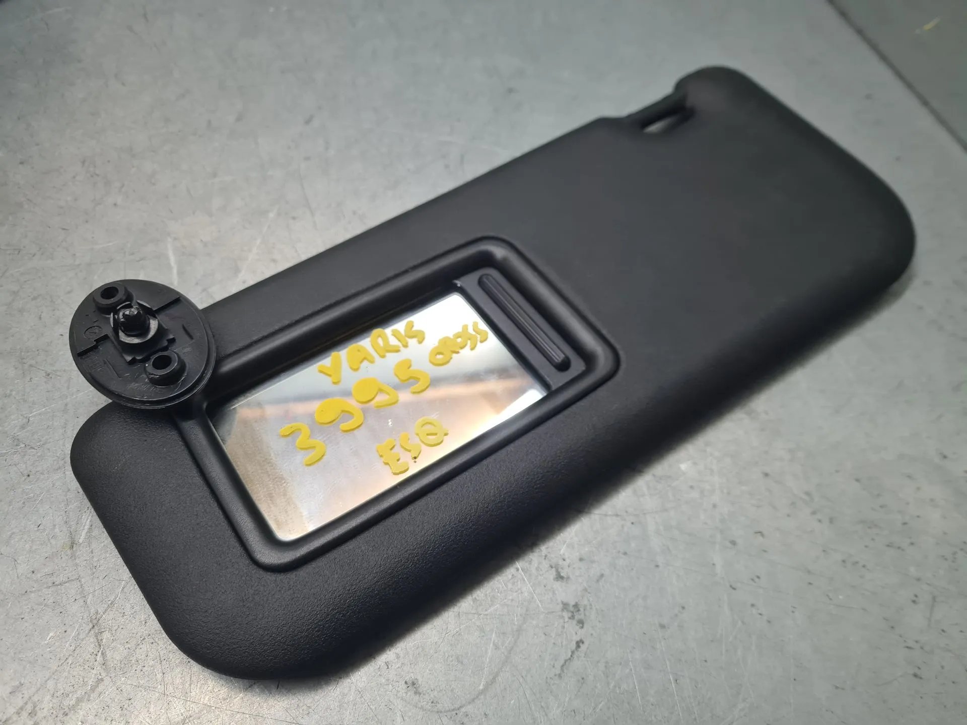 Pála de sol esquerda TOYOTA Yaris Cross (MXP_)