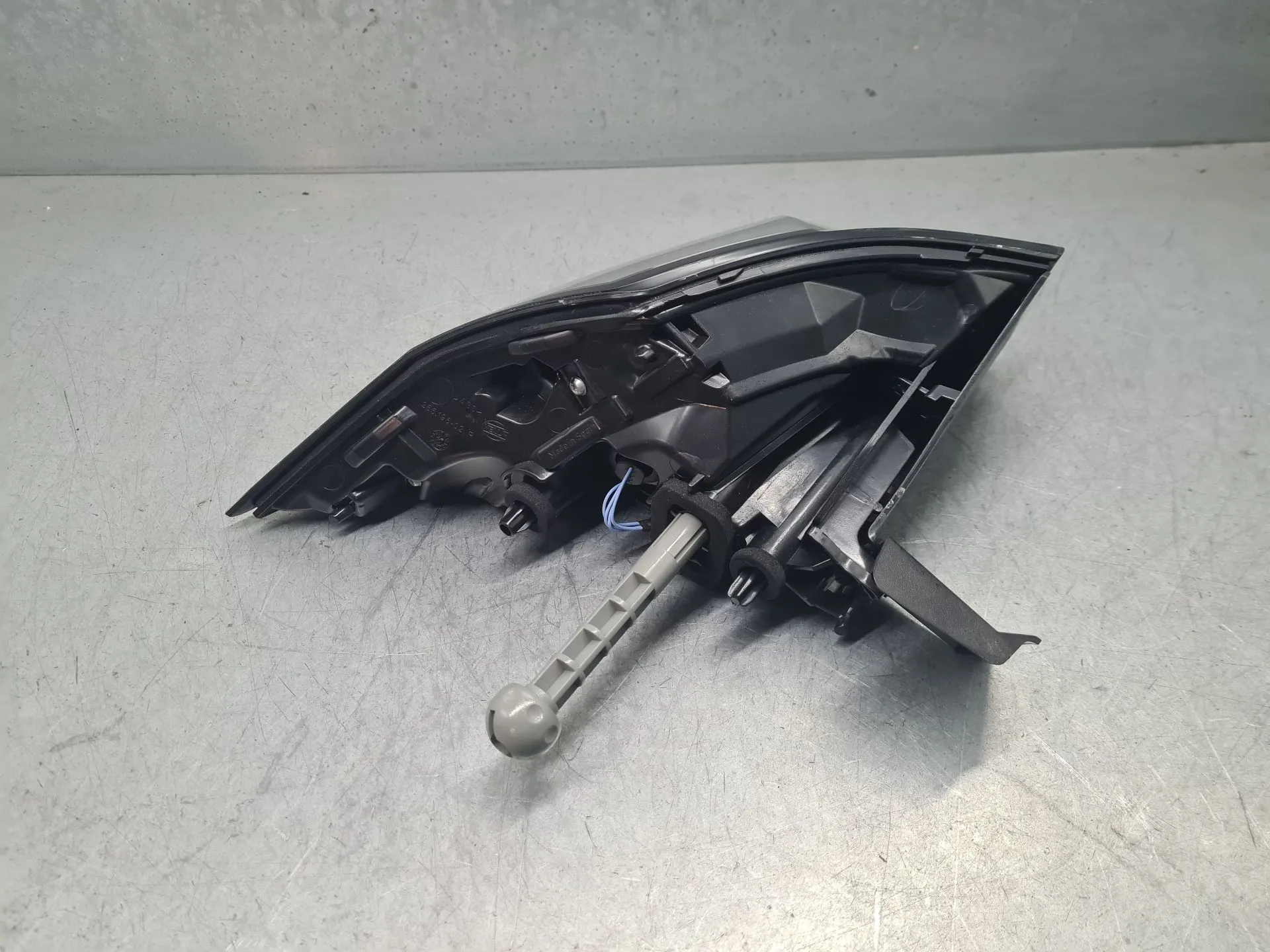 Feu arrière Droite RENAULT Symbioz Imagem-4