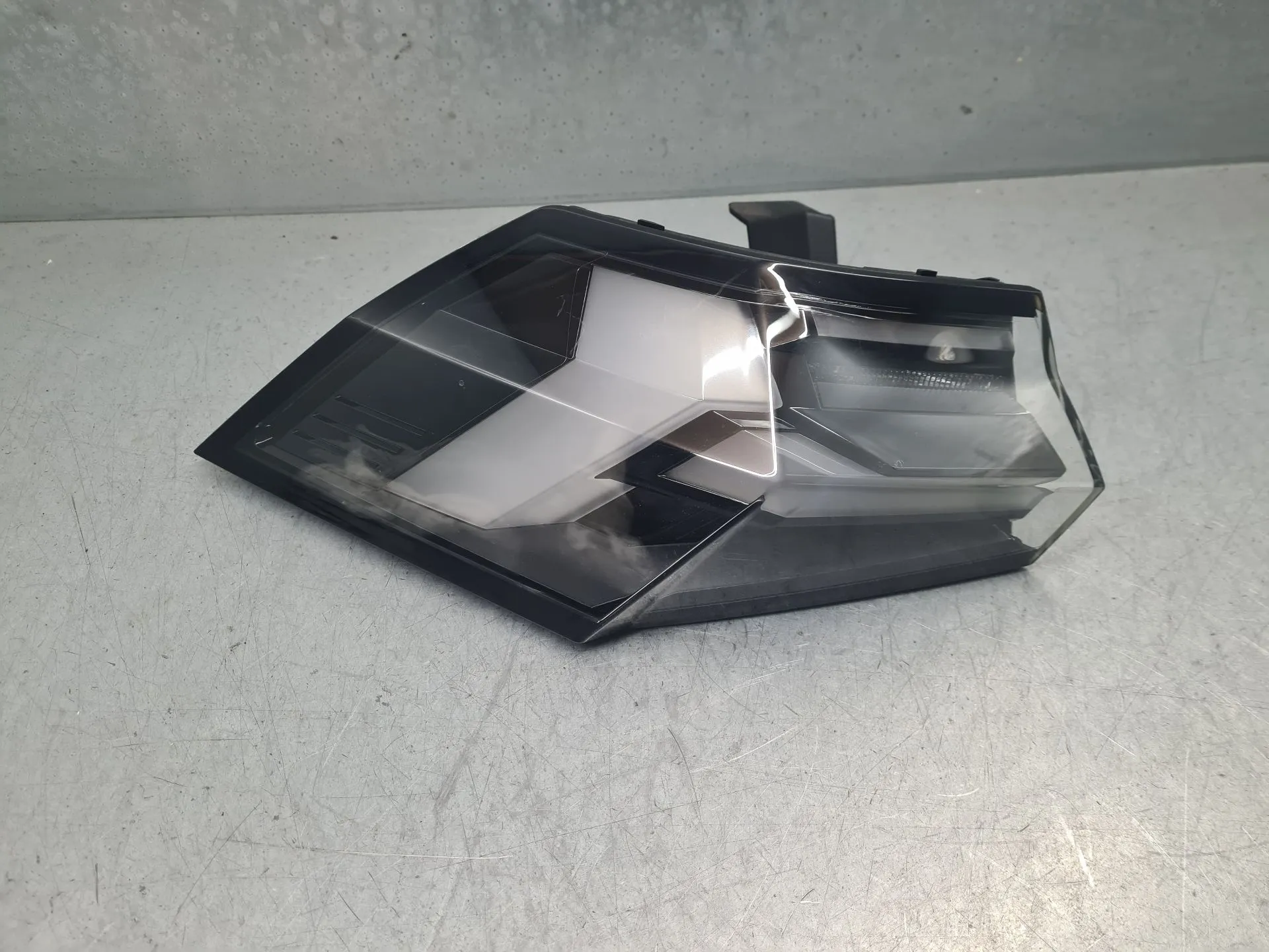 Feu arrière Gauche RENAULT Symbioz