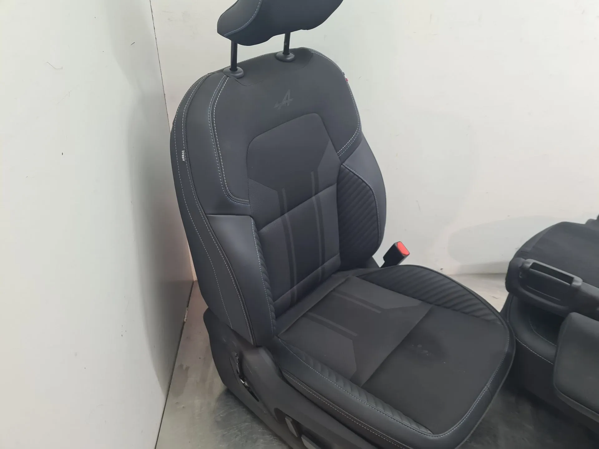 Conjunto de Bancos RENAULT Symbioz Imagem-13