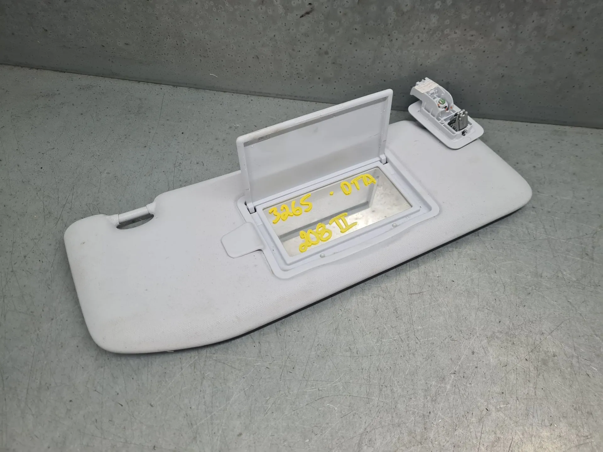 Aletta parasole destra PEUGEOT 208 II