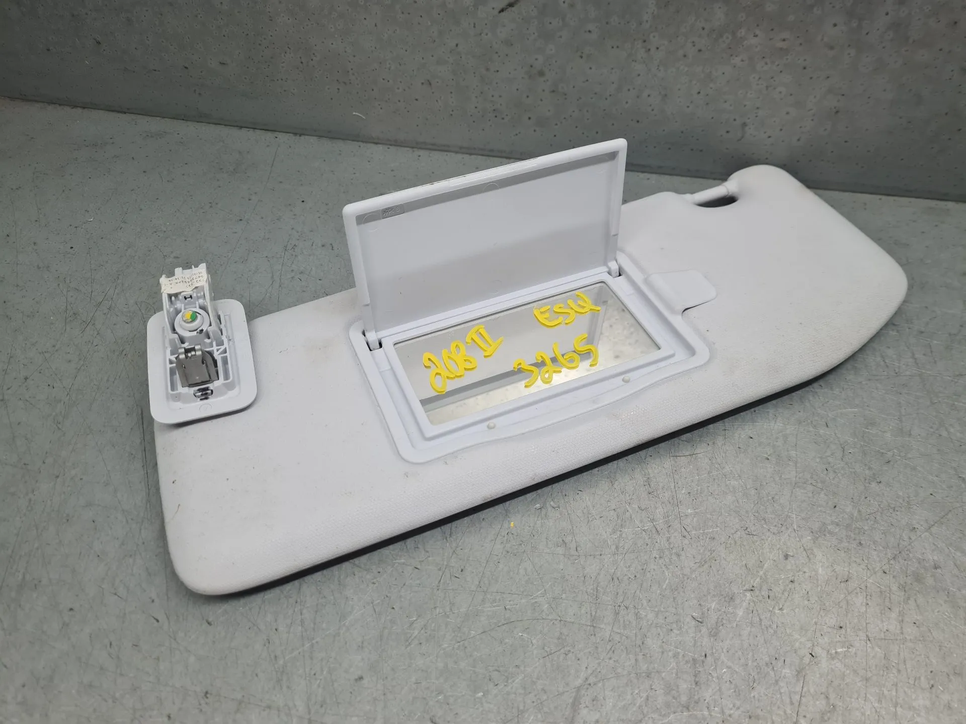 Pála de sol esquerda PEUGEOT 208 II