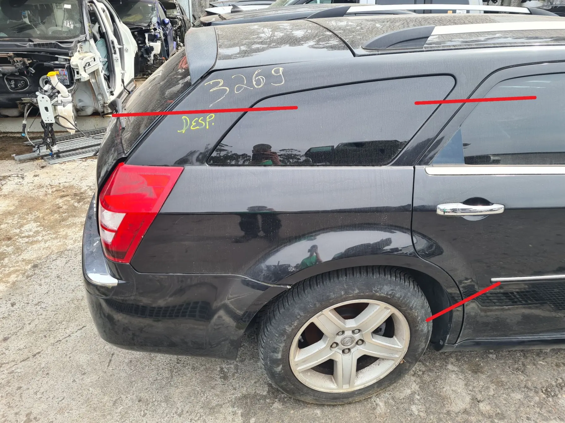 Pannello posteriore destro CHRYSLER 300 C Touring (LX)