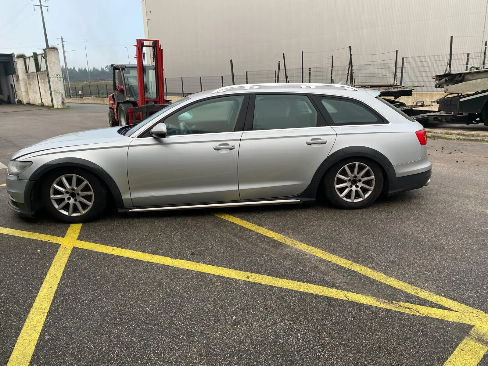 Alzavetro anteriore sinistro AUDI A6 Allroad (4GH, 4GJ, C7)