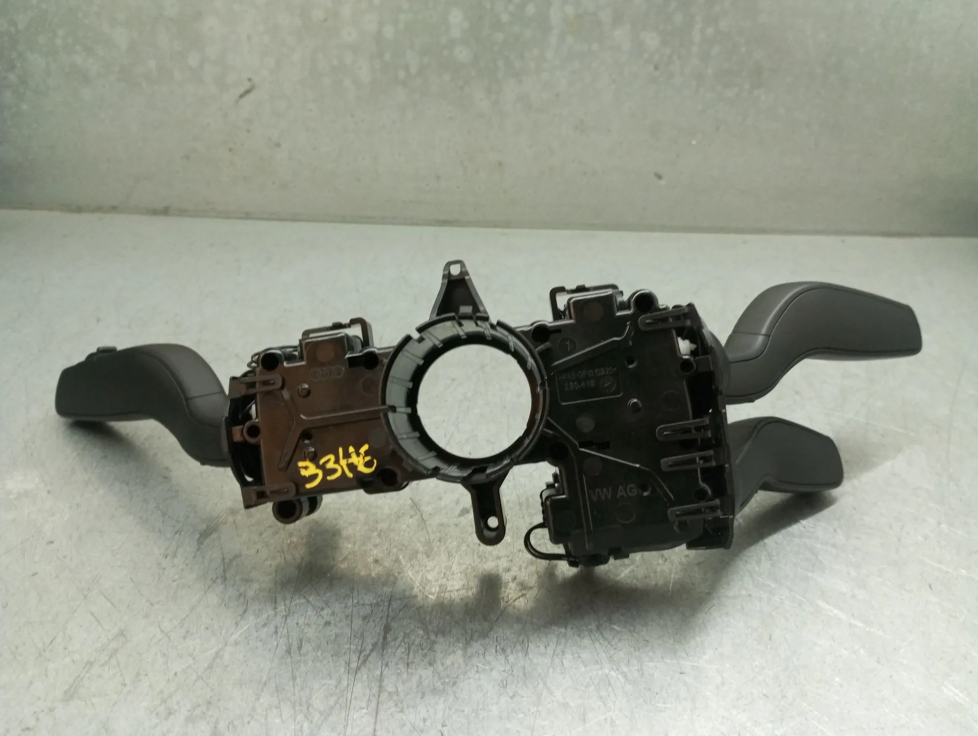 Light and wiper lever set AUDI A6 Allroad (4GH, 4GJ, C7) Imagem-1