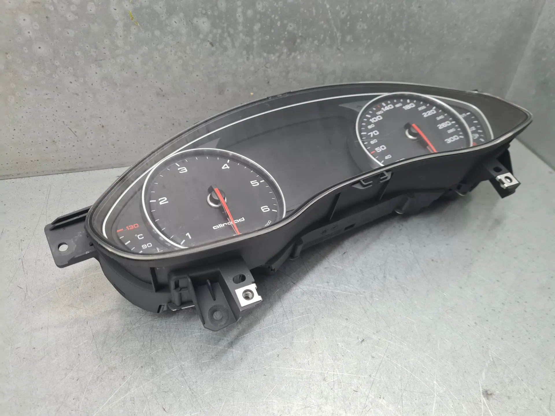 Quadrante / painel de instrumentos AUDI A6 Allroad (4GH, 4GJ, C7) Imagem-1