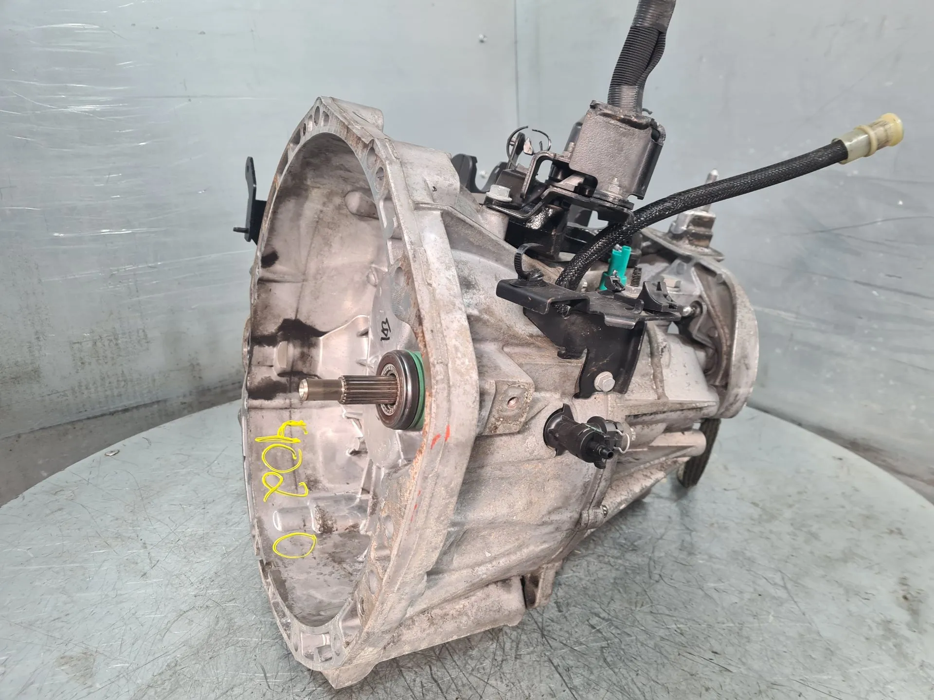 Boîte de vitesses manuelle NISSAN NV300 Combi (X82) Imagem-1