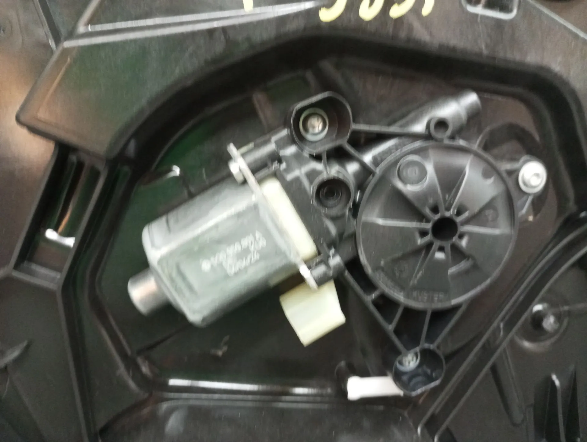 Lève-vitre avant gauche VOLKSWAGEN Golf VIII Variant (CG5) Imagem-2