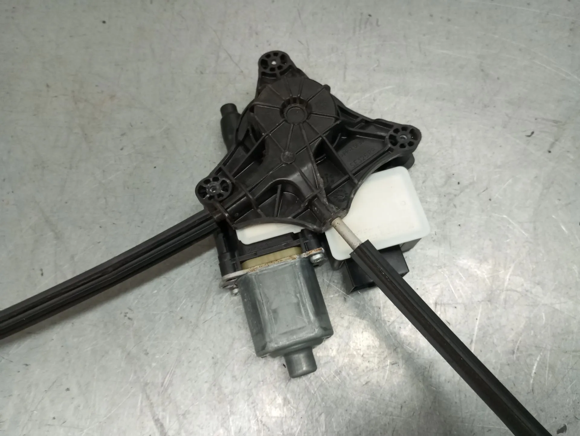 Elevalunas trasero derecho SEAT Ateca (KH7) Imagem-3