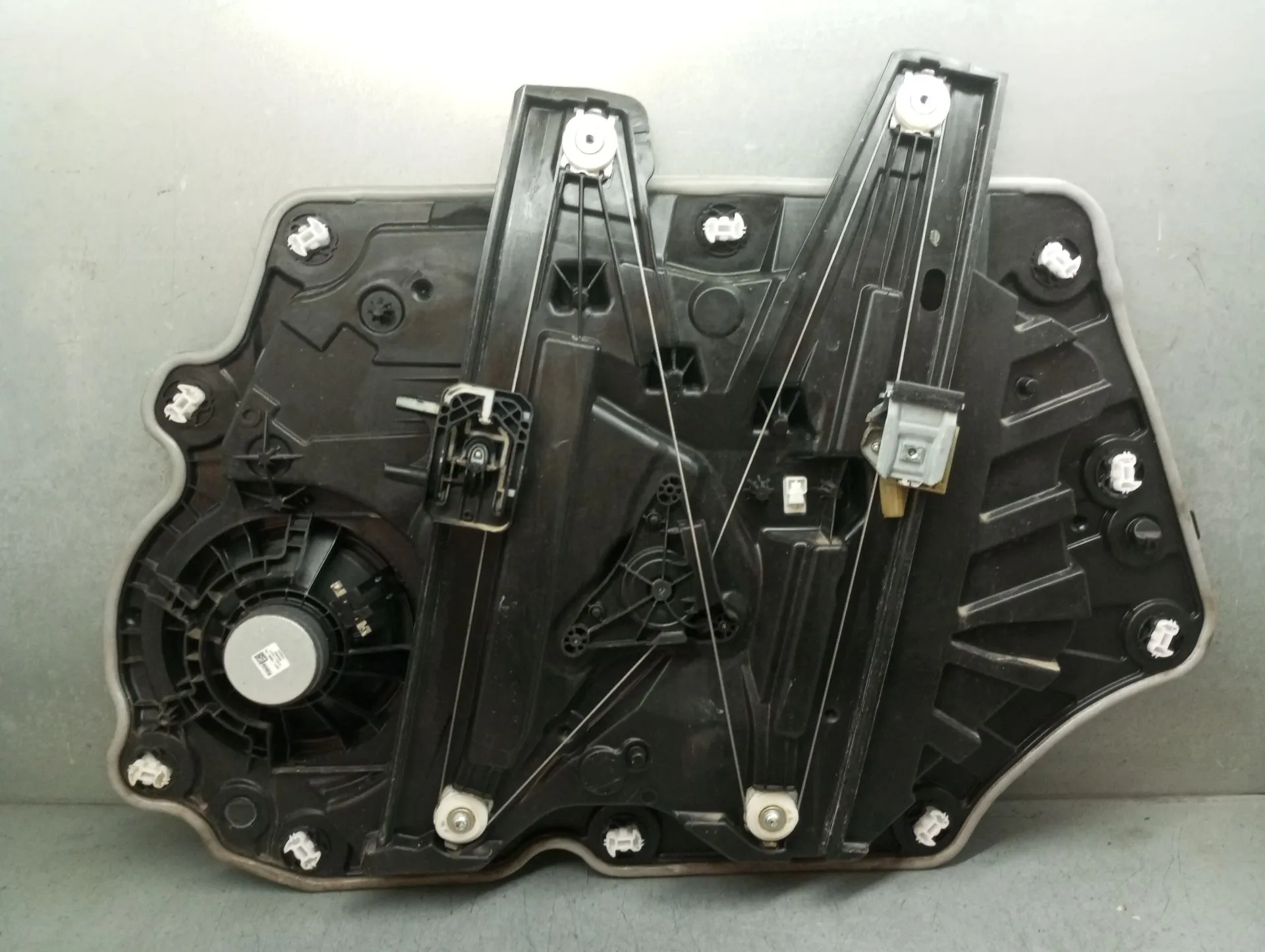 Lève-vitre avant gauche FORD Fiesta VII (HJ, HF) Imagem-1