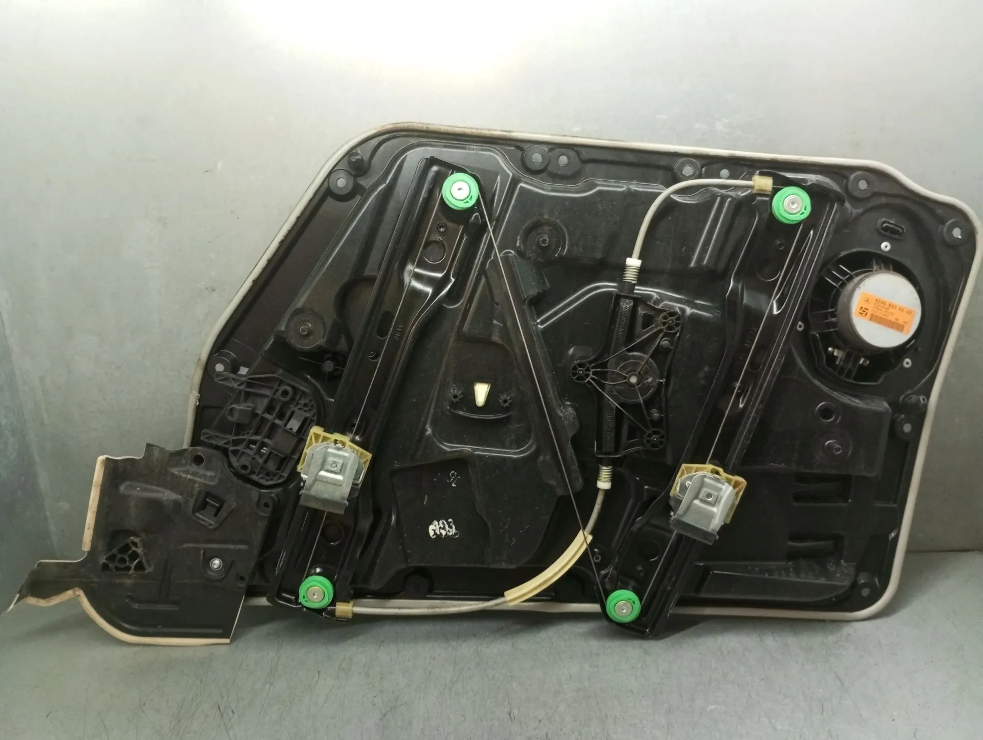 Lève-vitre avant gauche MERCEDES-BENZ Classe A (W176) Imagem-1