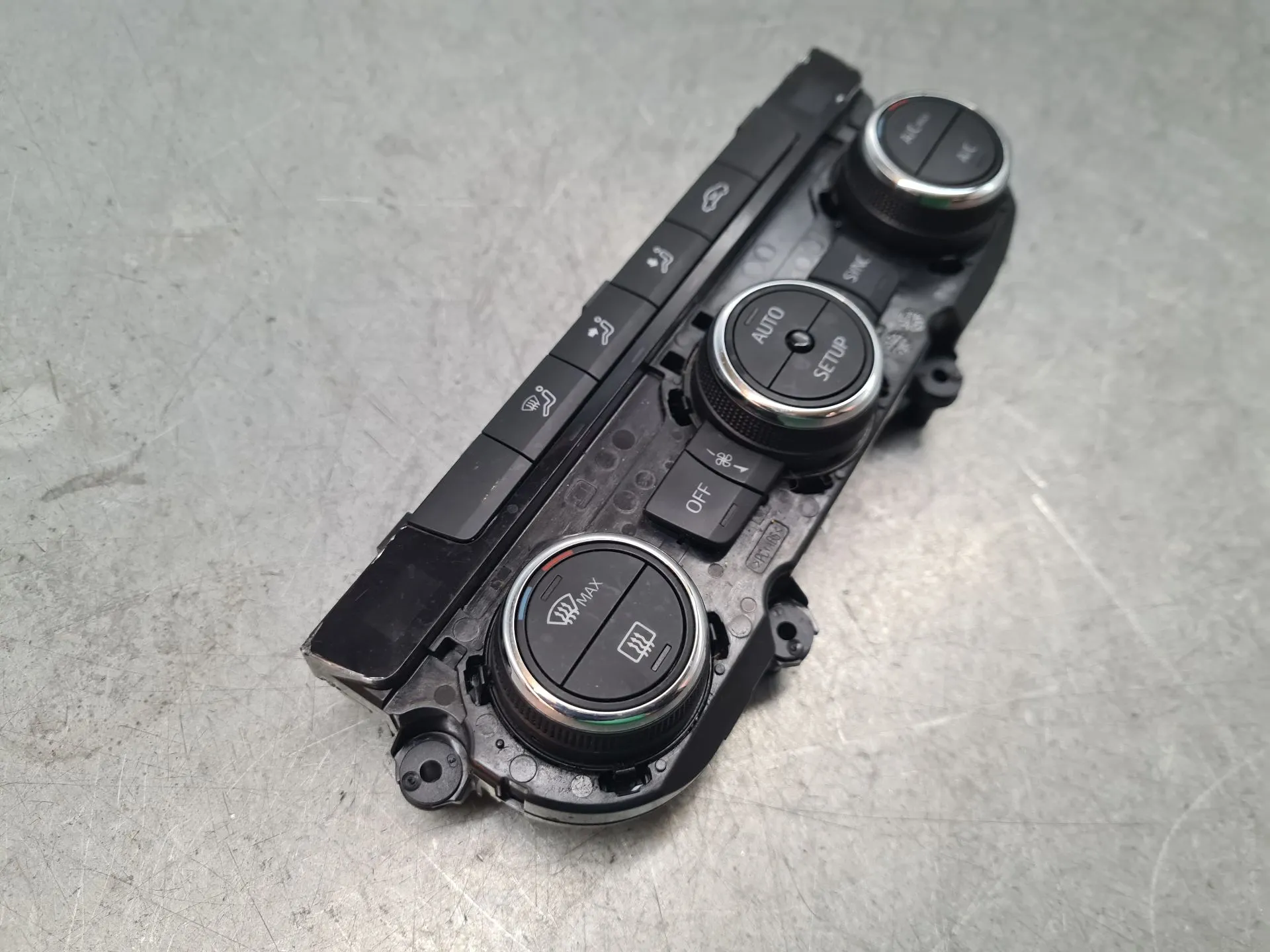 Commande chauffage SEAT Ateca (KH7) Imagem-1