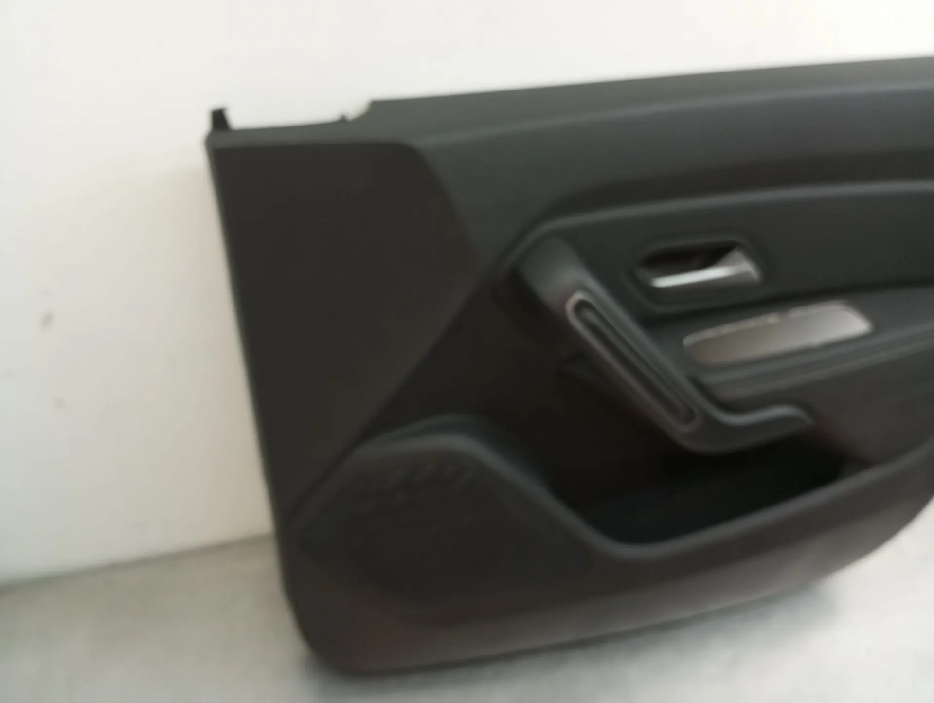 Forra porta / quartela frente direita DACIA Duster (HM_) Imagem-2