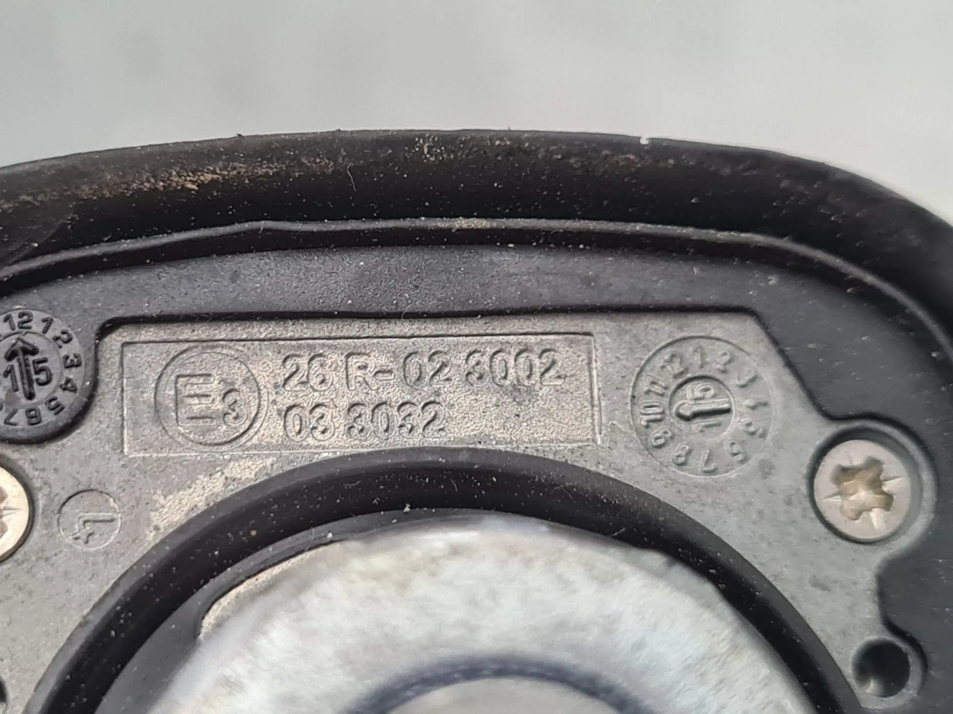 Base dell’antenna RENAULT Clio IV (BH_) Imagem-4