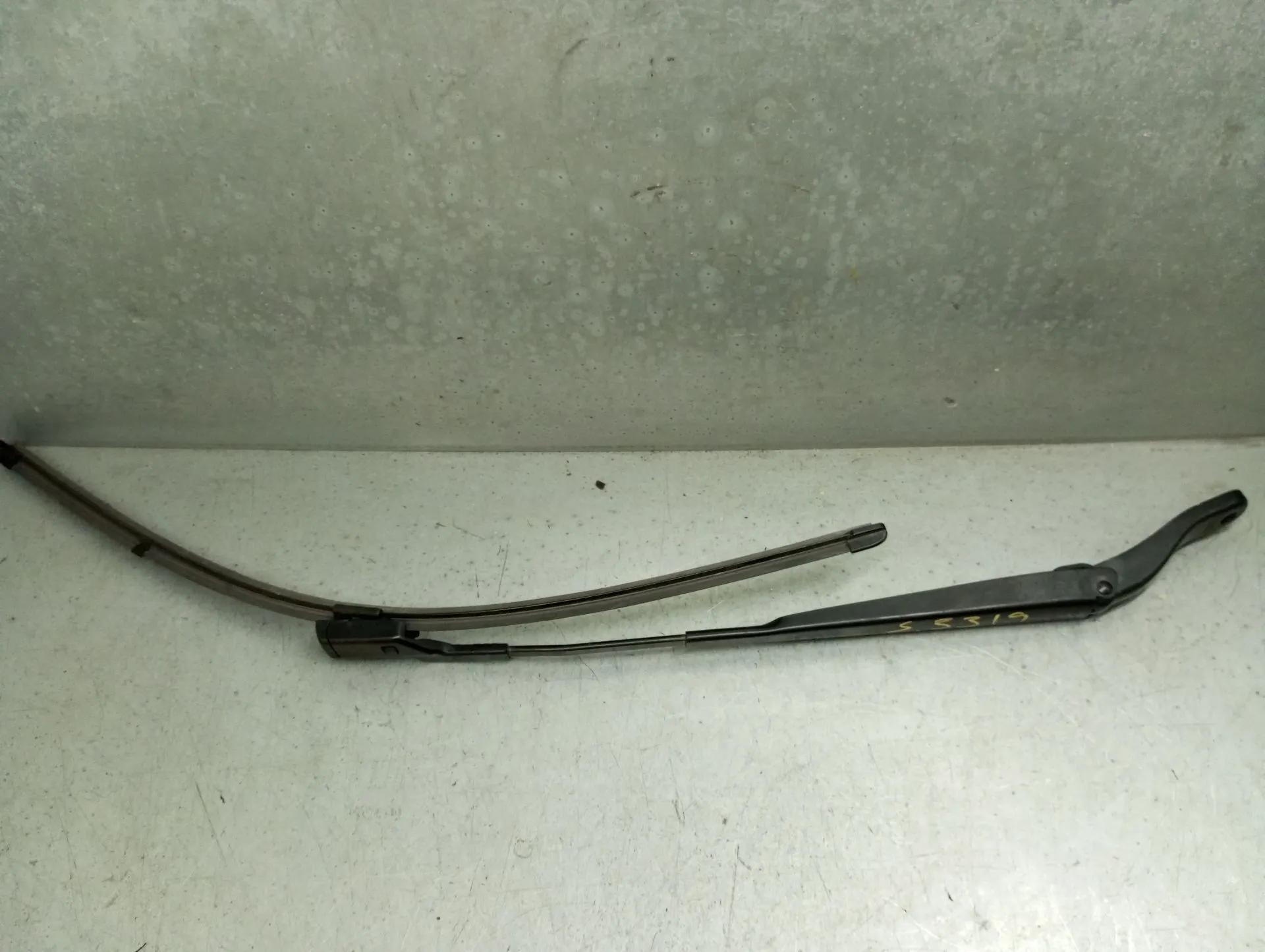 Braccio del tergicristallo anteriore destro PEUGEOT 208 II