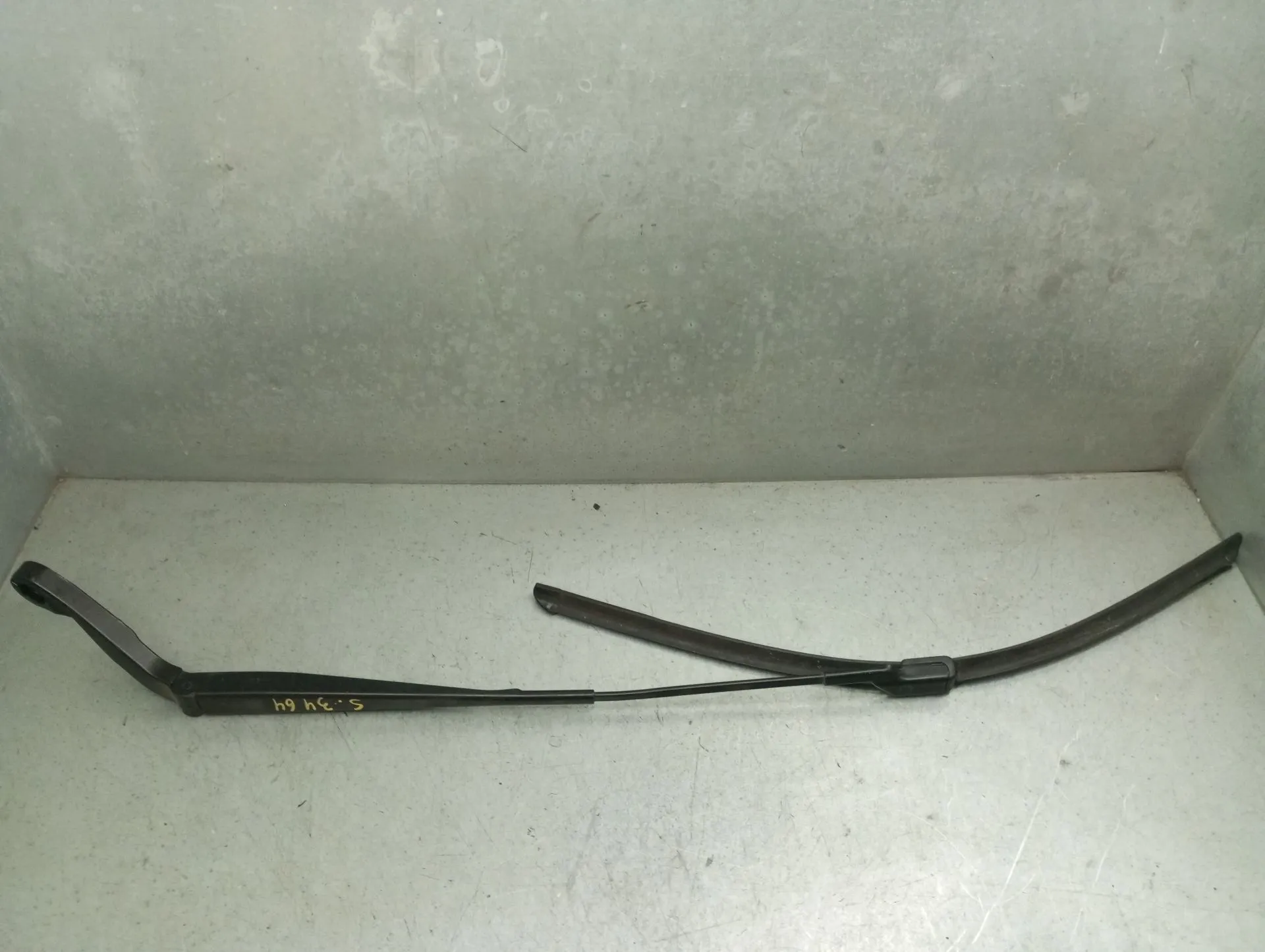 Haste / braço de escova limpa vidros frente esquerda PEUGEOT Boxer