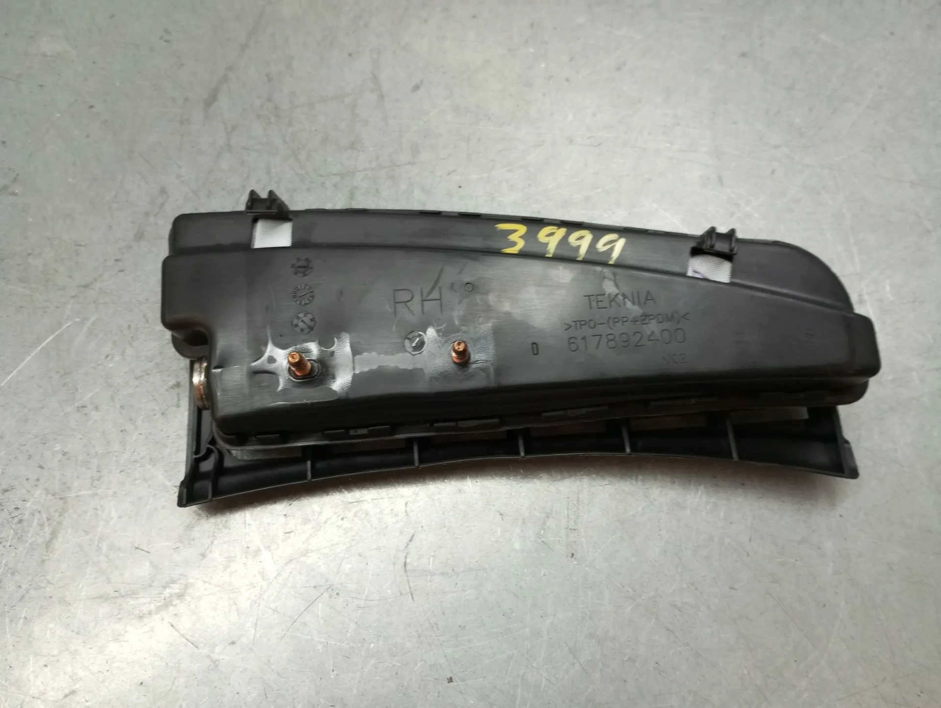 Airbag banco direito MERCEDES-BENZ Classe A (W176) Imagem-1