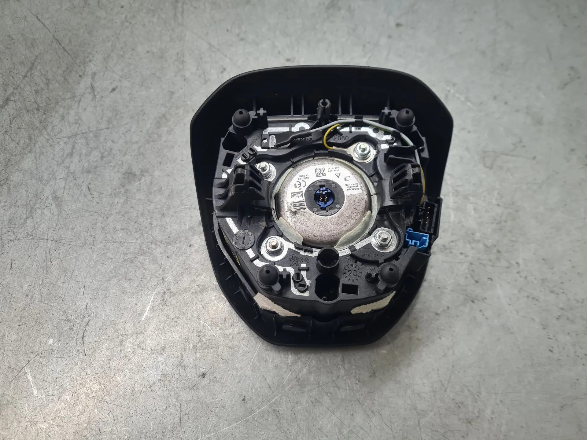 Airbag du Volant PEUGEOT 308 II Imagem-3