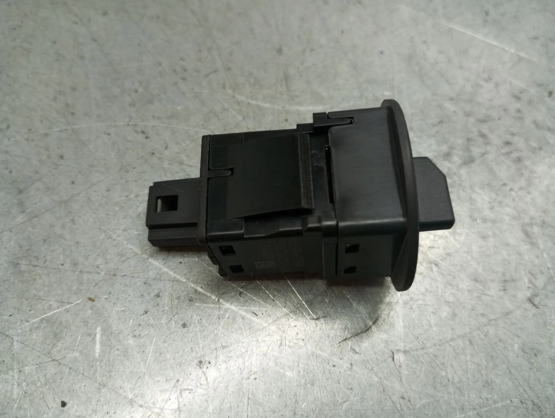 Airbag off switch DACIA Sandero III Imagem-1