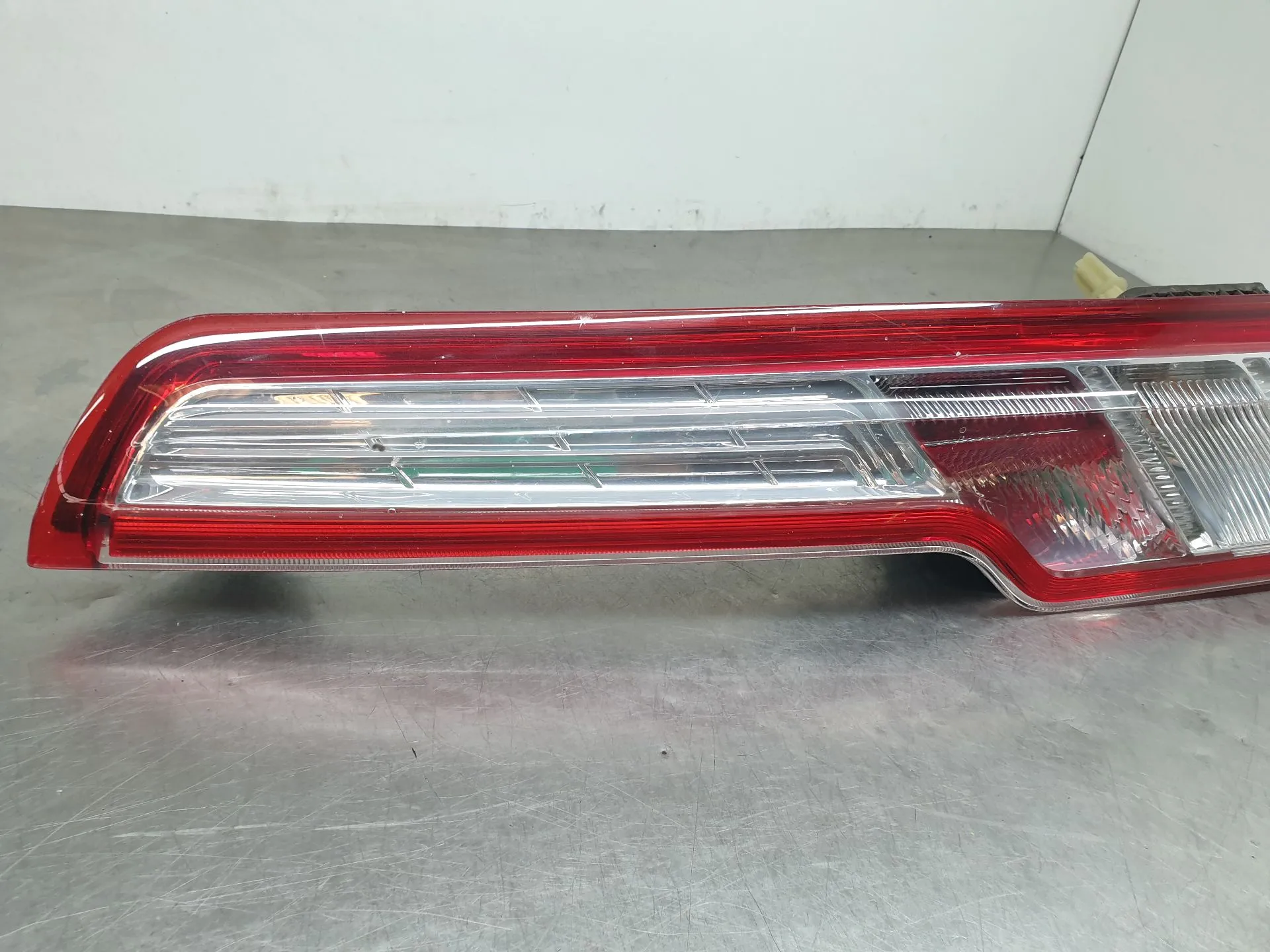 Feu arrière Droite FORD Transit Custom Imagem-1