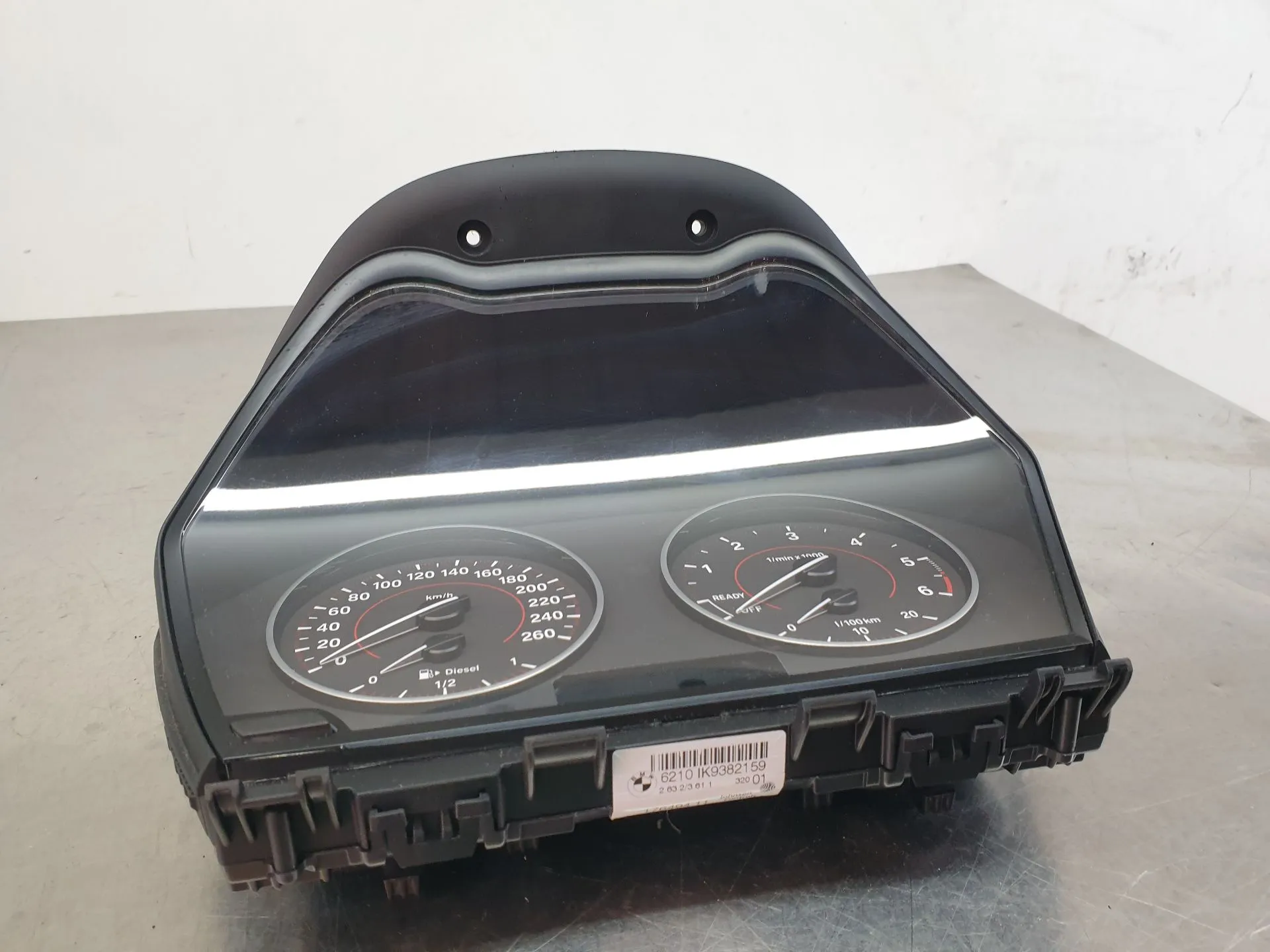 Quadrante / painel de instrumentos BMW 1 (F21) Imagem-1