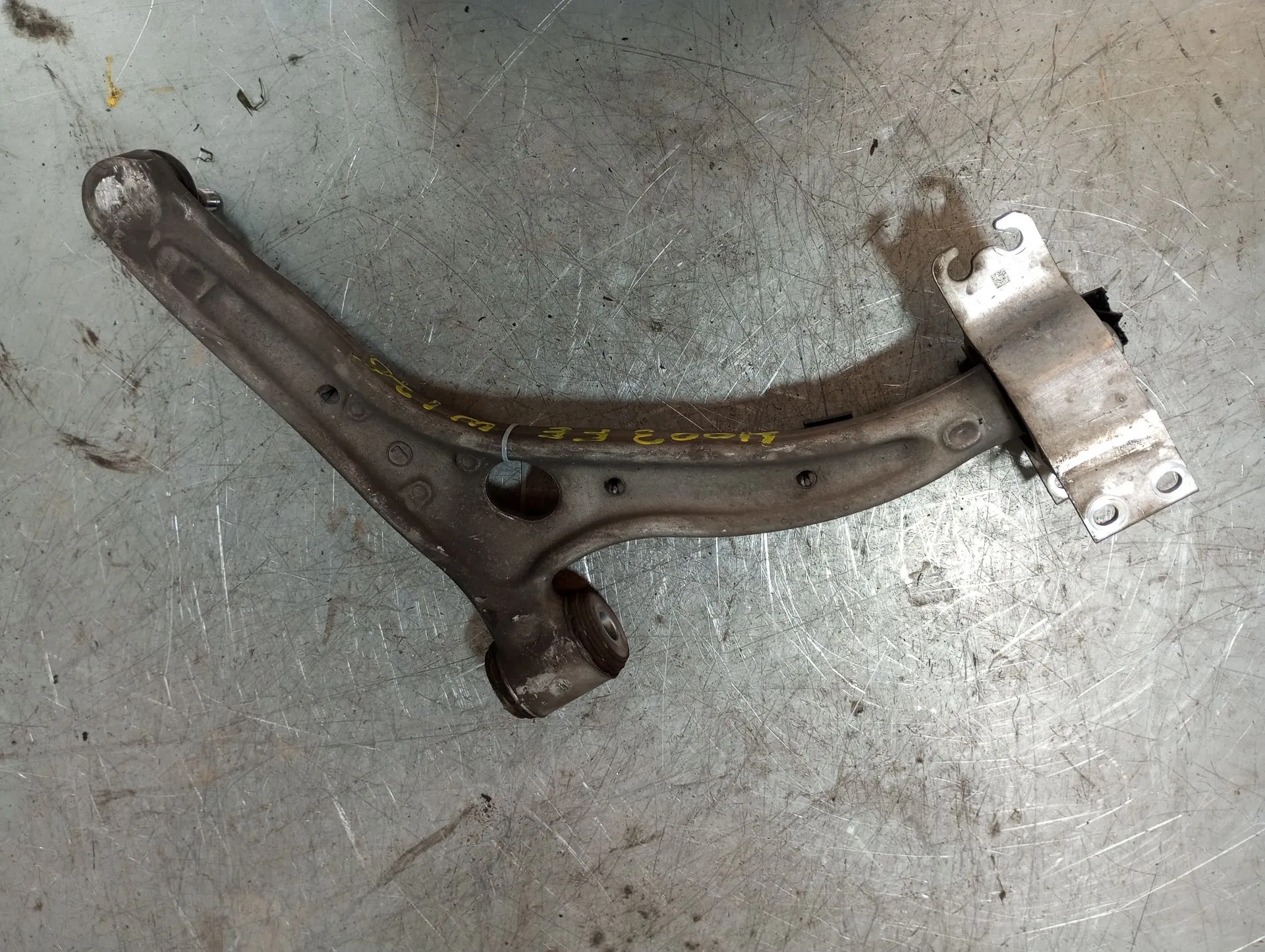 Left front suspension arm MERCEDES-BENZ Classe A (W176) Imagem-1