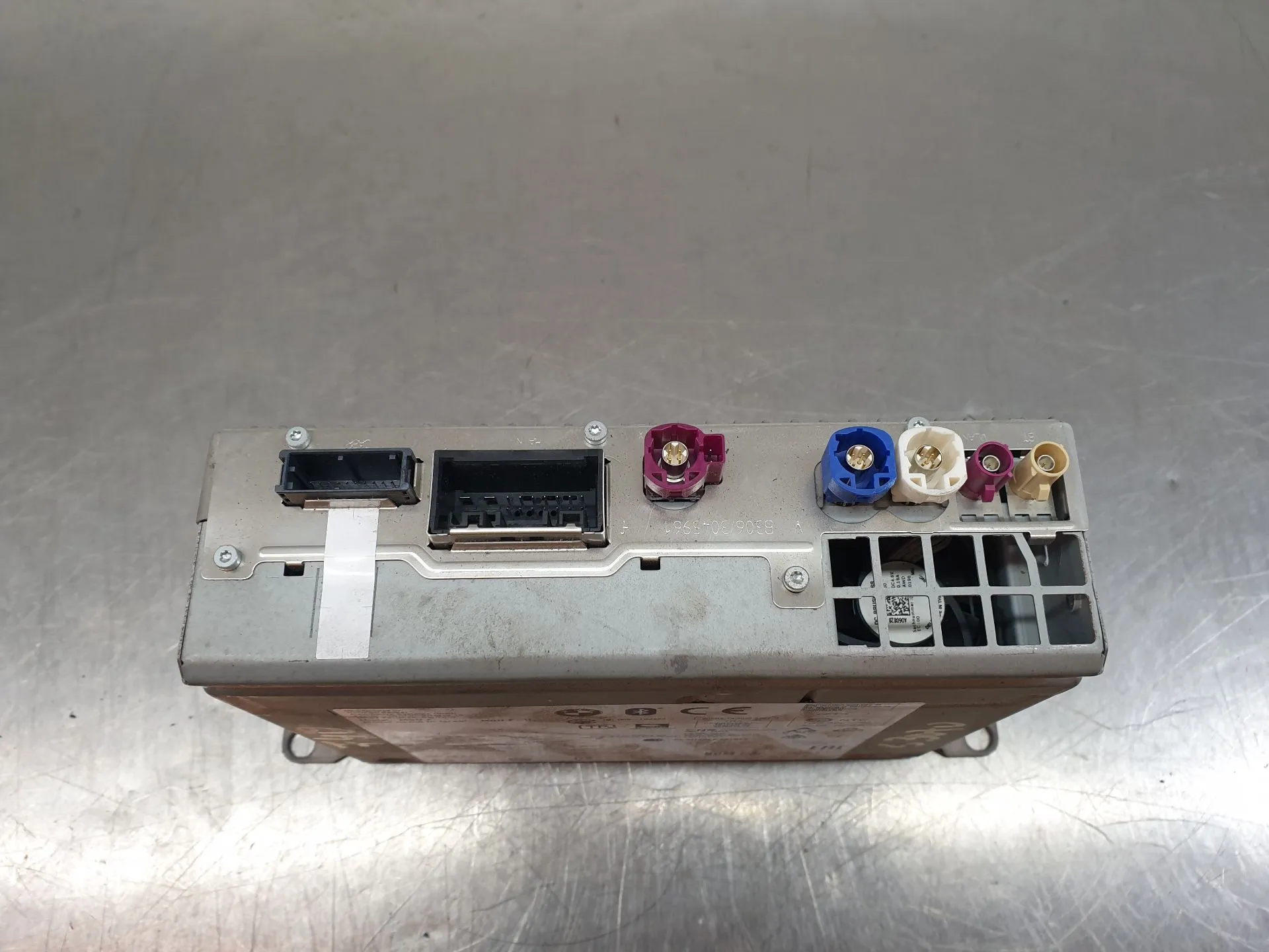 Kit Auto-rádio BMW 1 (F40) Imagem-4