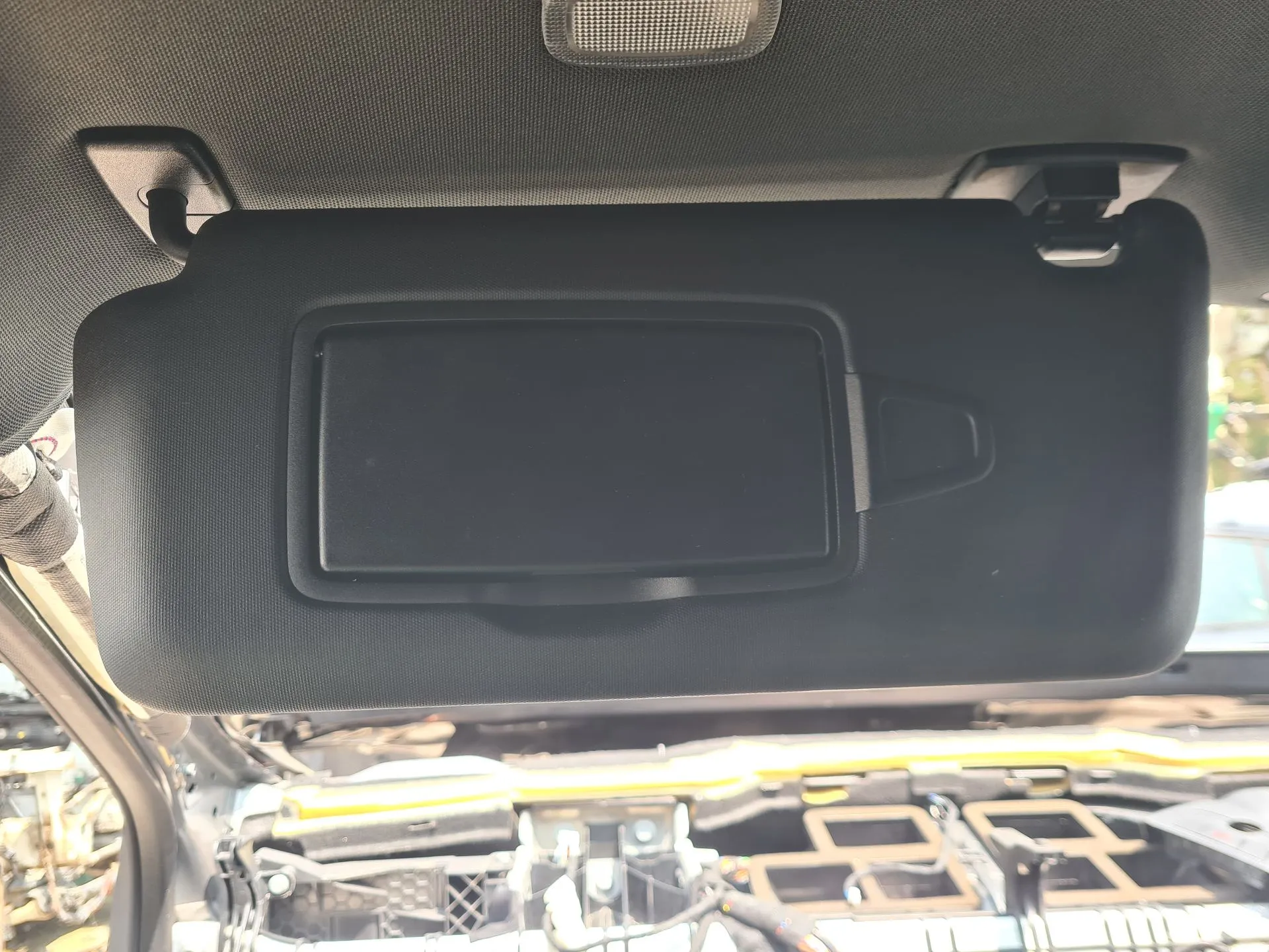 Pare-soleil gauche MERCEDES-BENZ Classe A (W176)